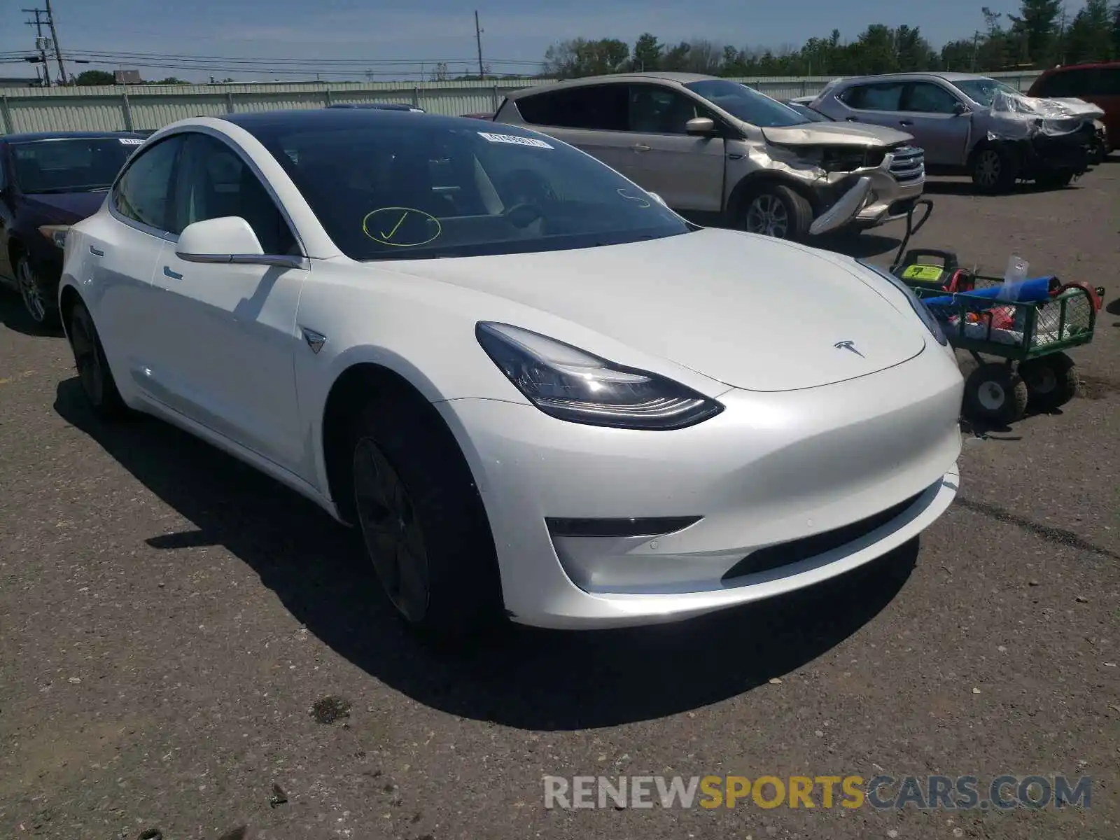 1 Photograph of a damaged car 5YJ3E1EA0KF401235 TESLA MODEL 3 2019