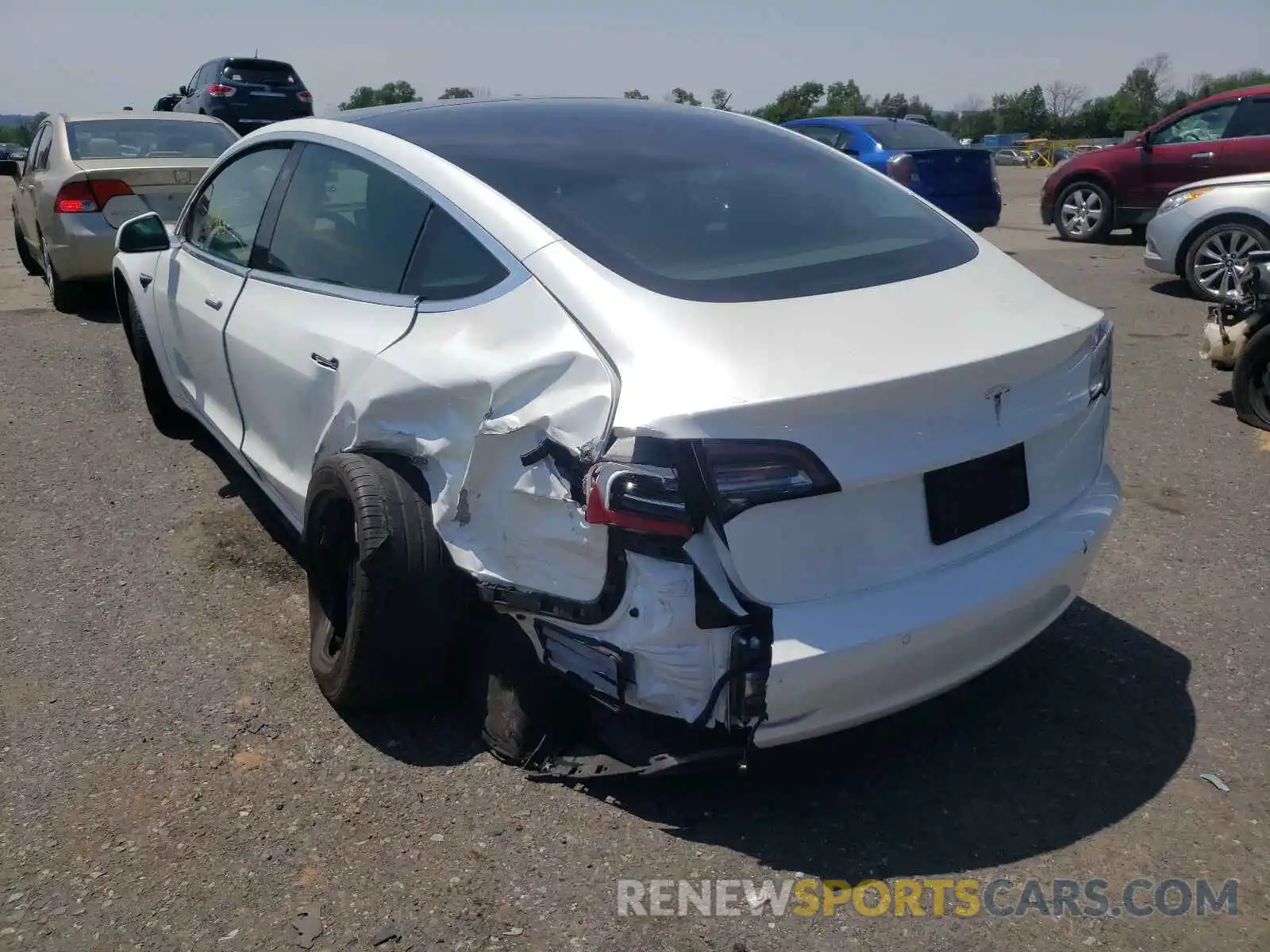 3 Photograph of a damaged car 5YJ3E1EA0KF401235 TESLA MODEL 3 2019