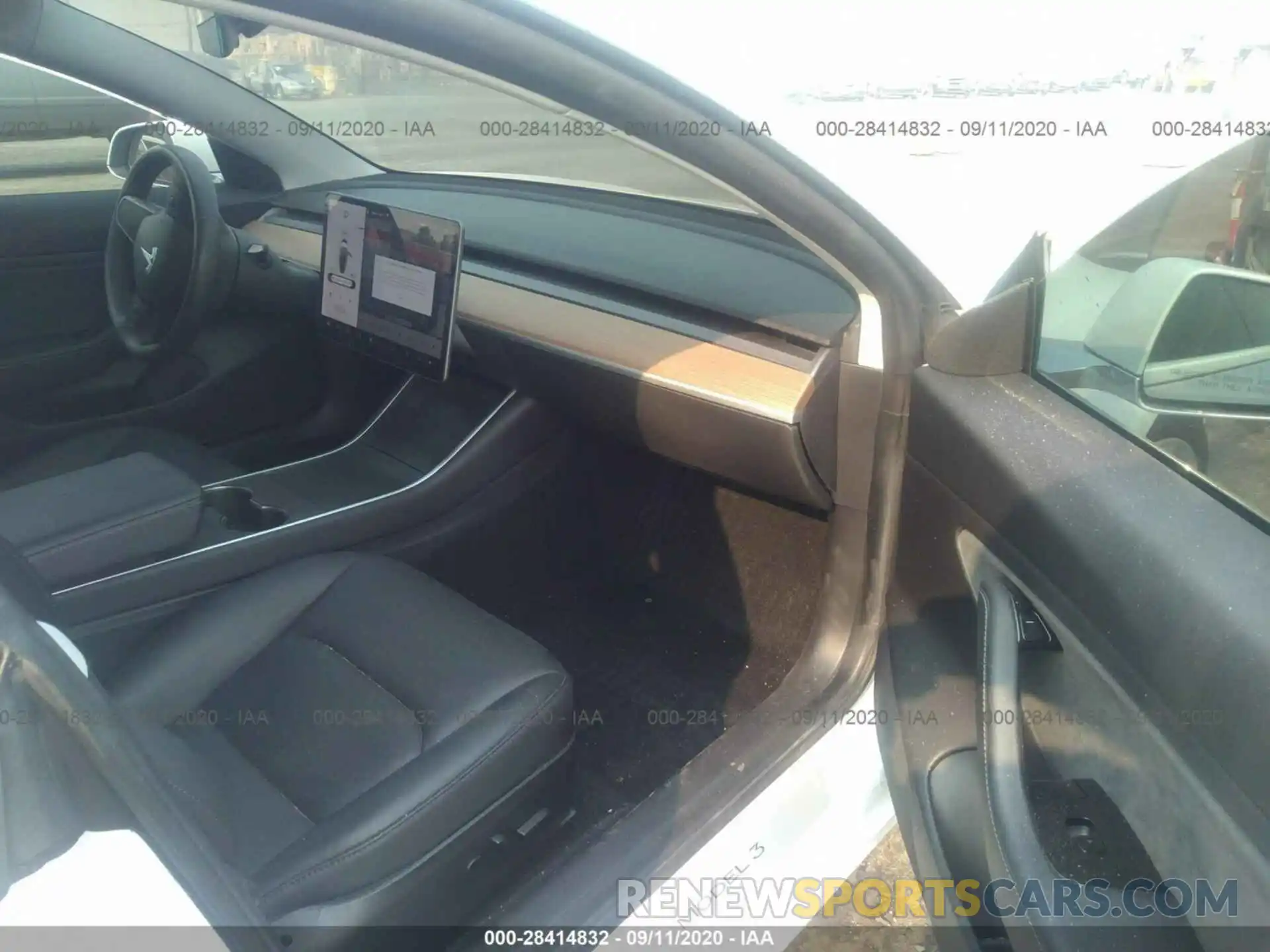 5 Photograph of a damaged car 5YJ3E1EA0KF412932 TESLA MODEL 3 2019