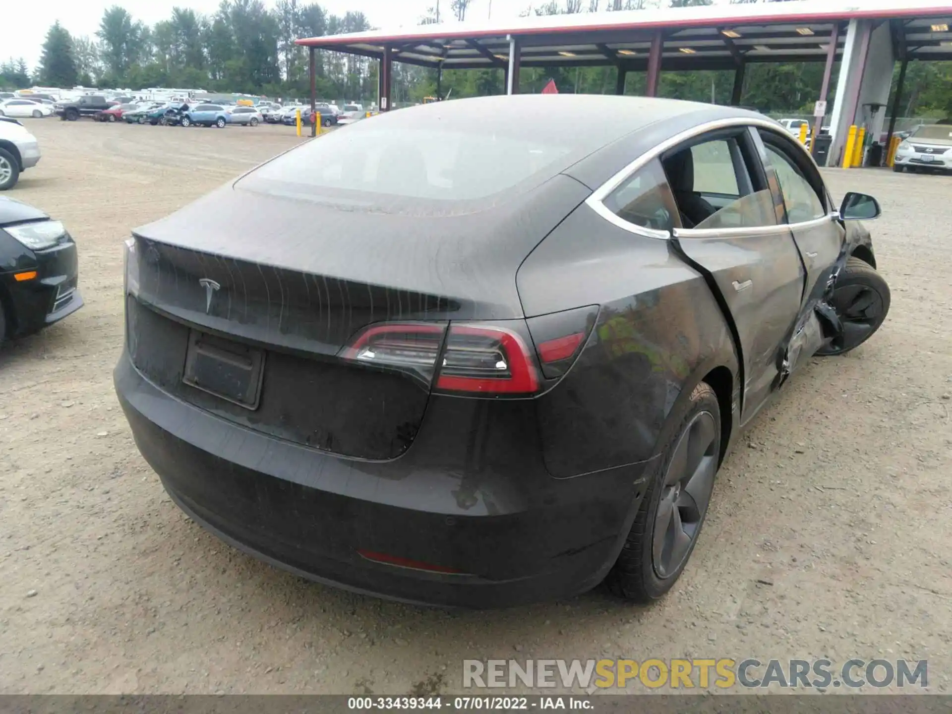 4 Фотография поврежденного автомобиля 5YJ3E1EA0KF415846 TESLA MODEL 3 2019