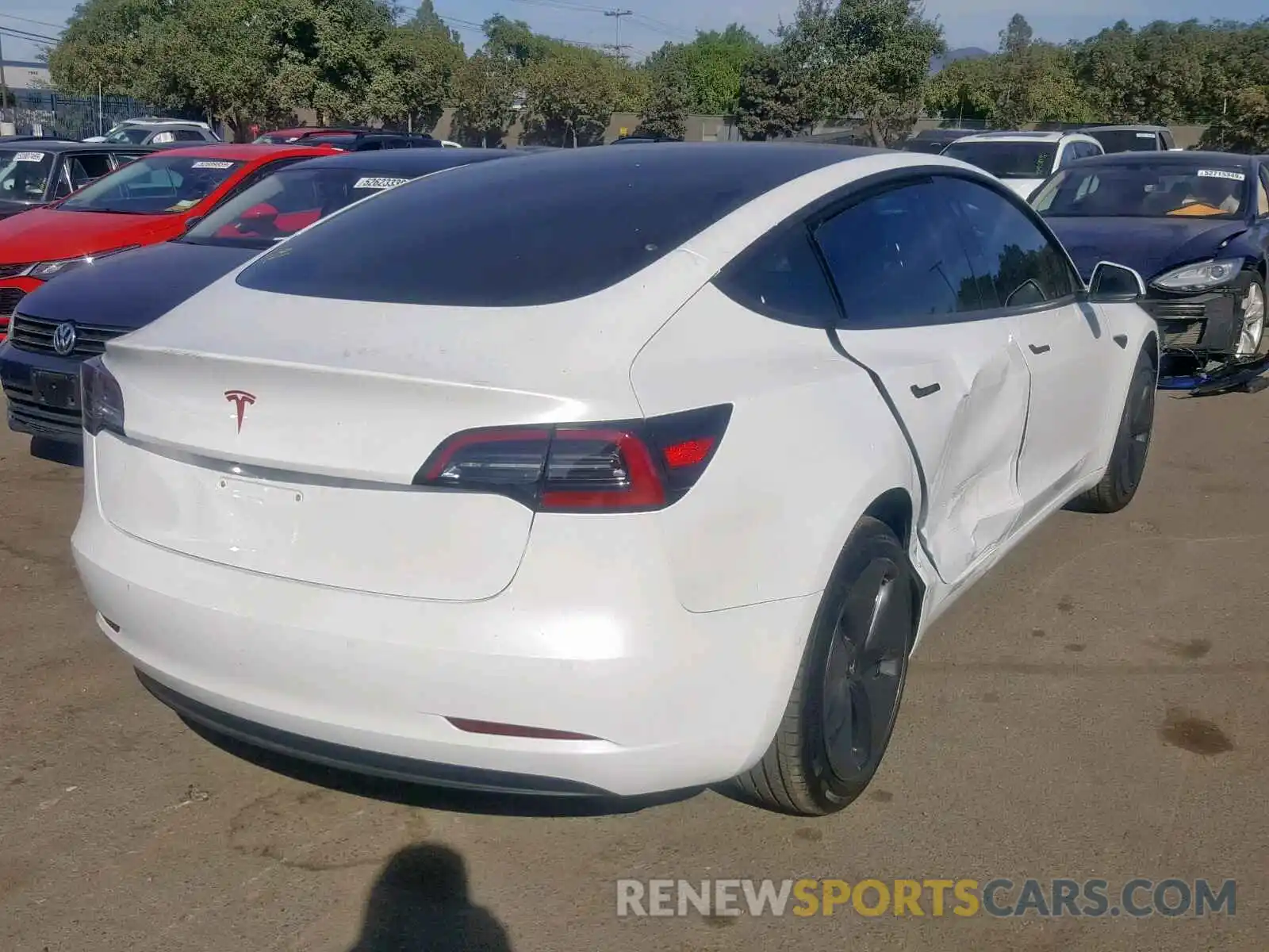 4 Photograph of a damaged car 5YJ3E1EA0KF416026 TESLA MODEL 3 2019