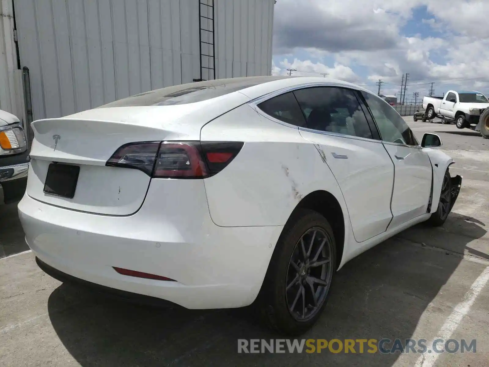 4 Photograph of a damaged car 5YJ3E1EA0KF430699 TESLA MODEL 3 2019