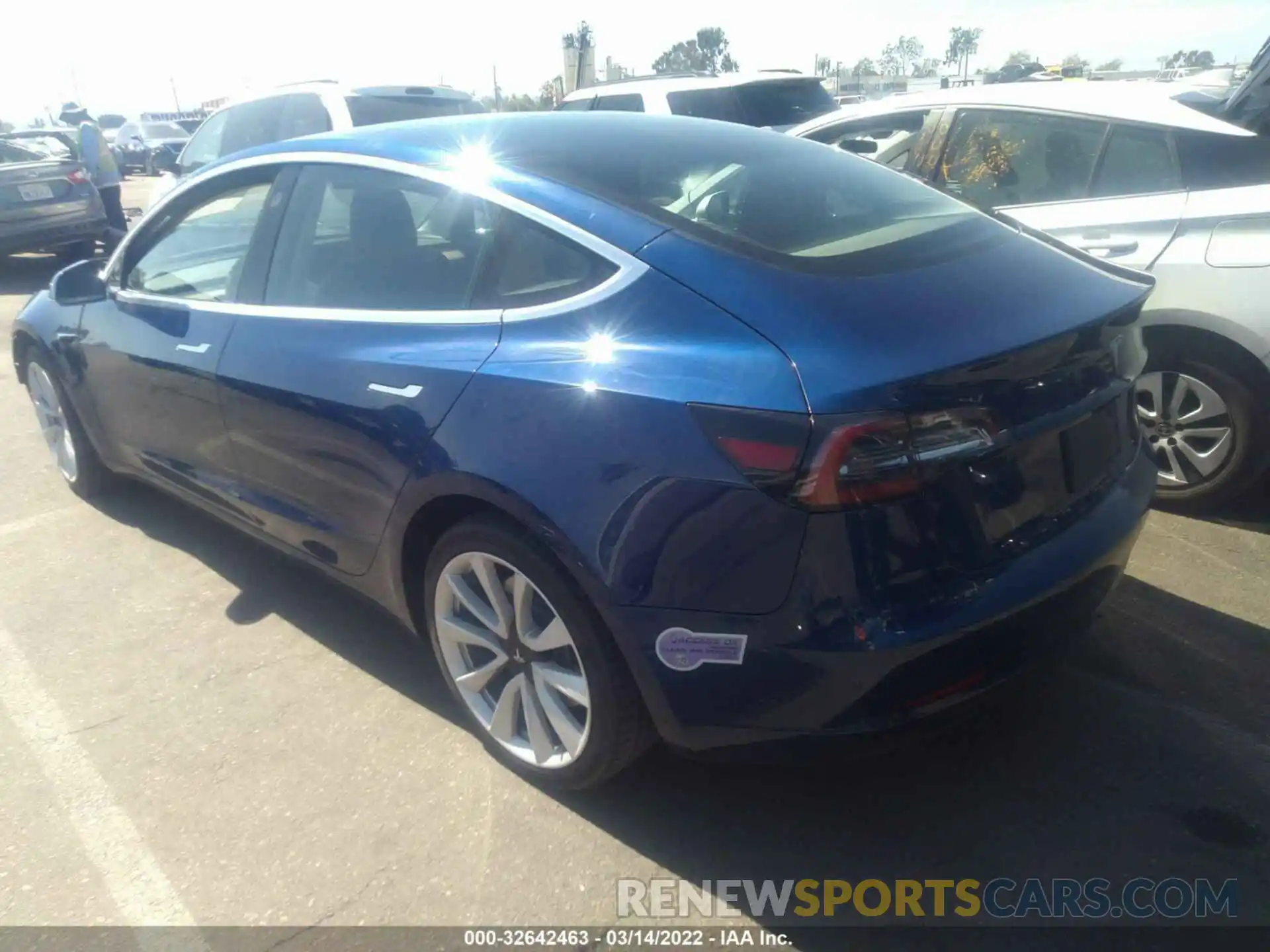 3 Photograph of a damaged car 5YJ3E1EA0KF440780 TESLA MODEL 3 2019