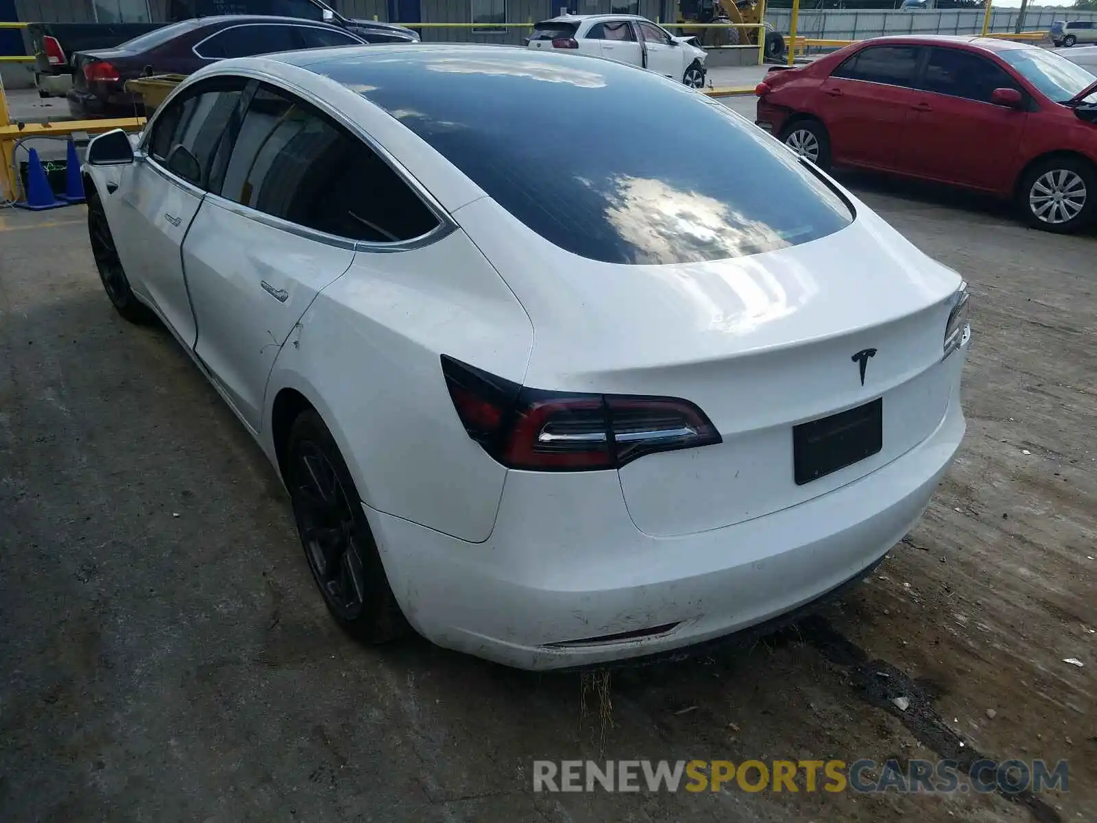 3 Фотография поврежденного автомобиля 5YJ3E1EA0KF482835 TESLA MODEL 3 2019