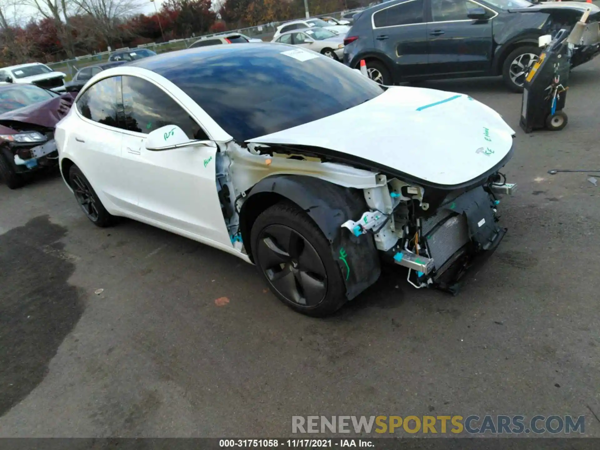 1 Photograph of a damaged car 5YJ3E1EA0KF485573 TESLA MODEL 3 2019