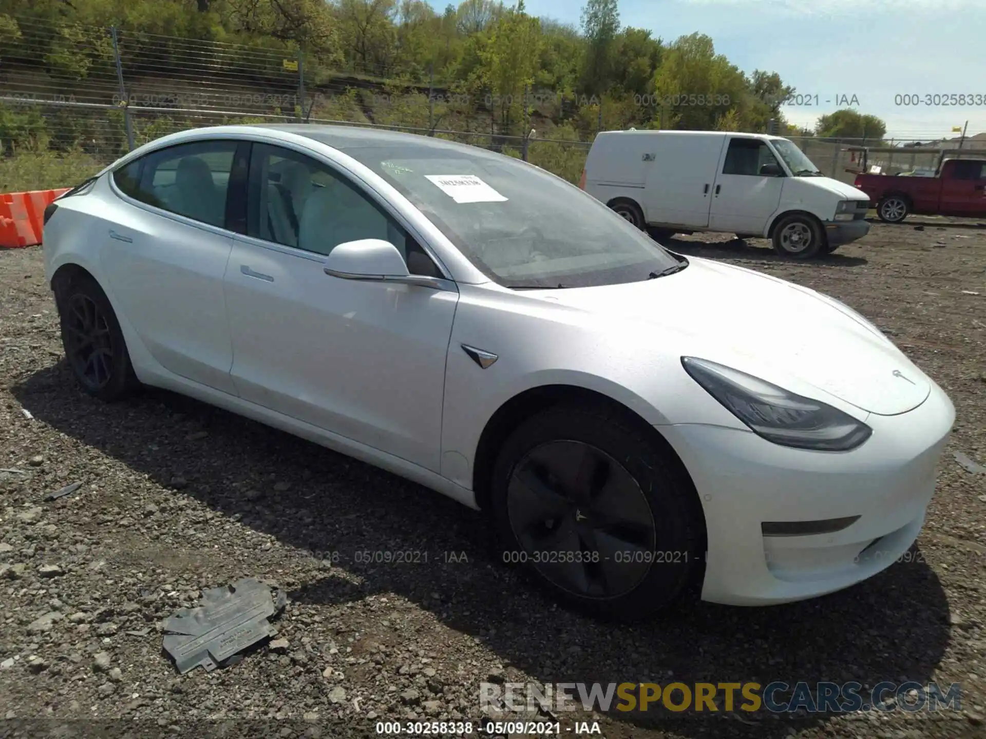 1 Photograph of a damaged car 5YJ3E1EA0KF486240 TESLA MODEL 3 2019