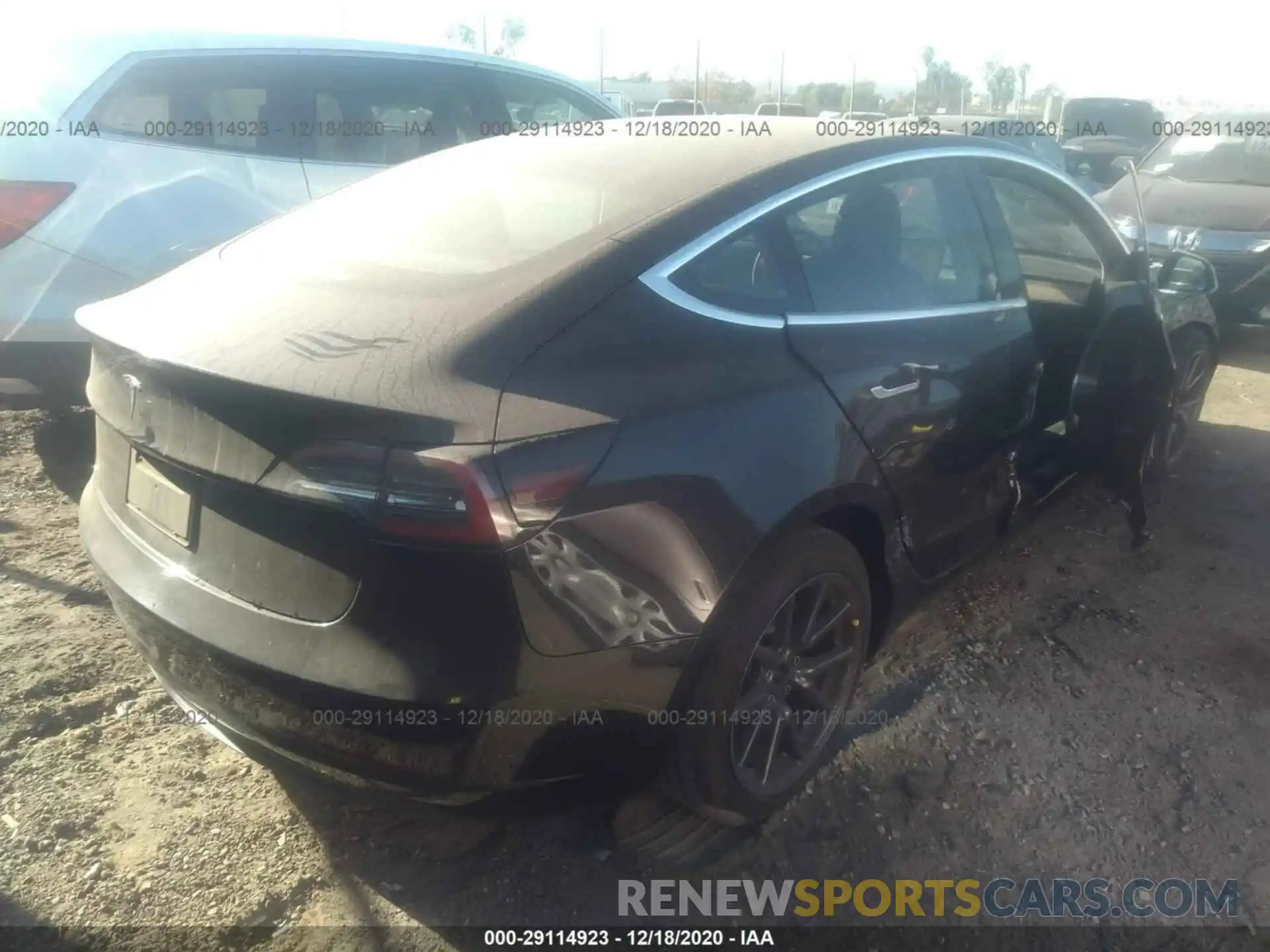 4 Photograph of a damaged car 5YJ3E1EA1KF297421 TESLA MODEL 3 2019