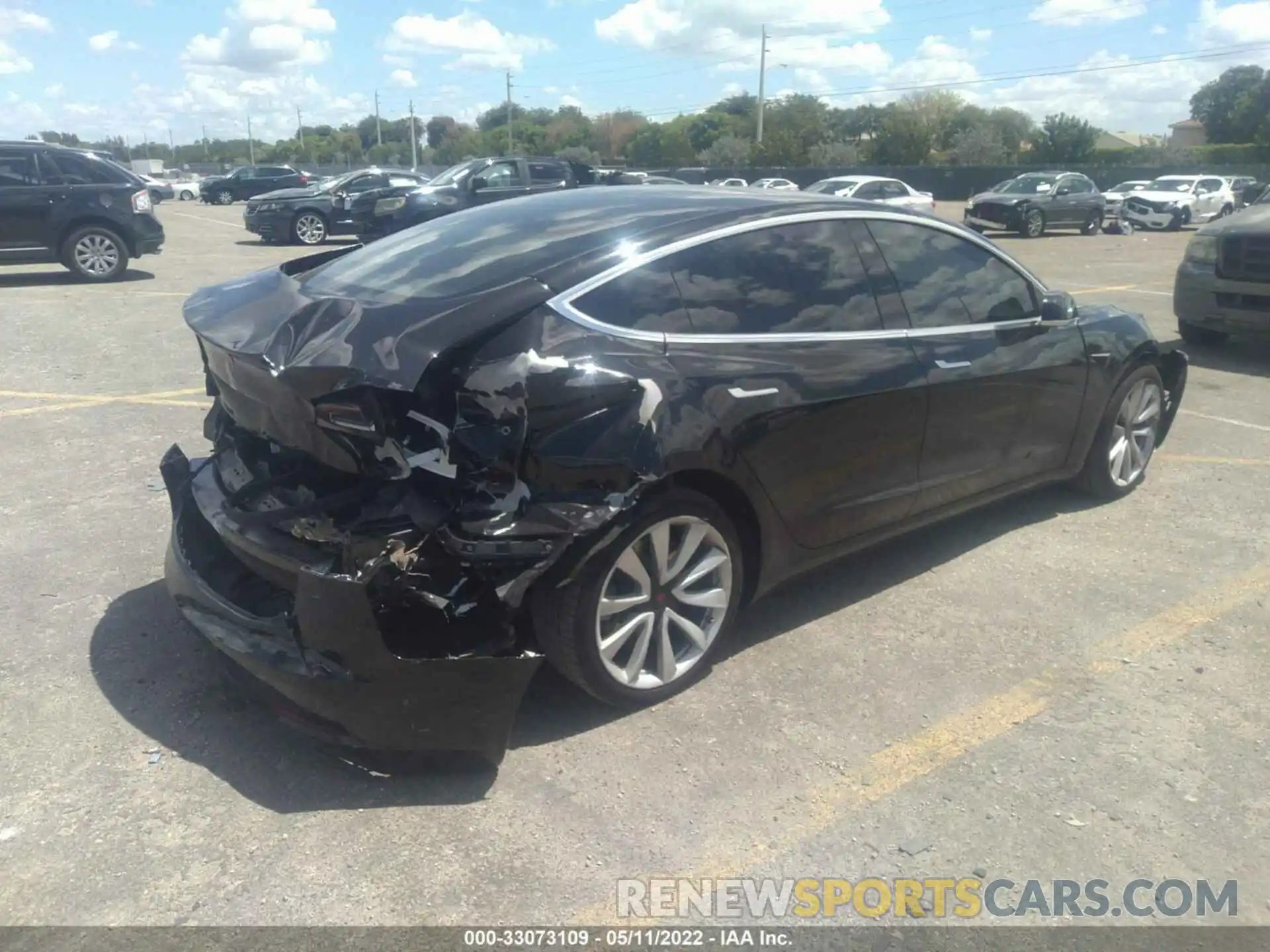 4 Photograph of a damaged car 5YJ3E1EA1KF300317 TESLA MODEL 3 2019