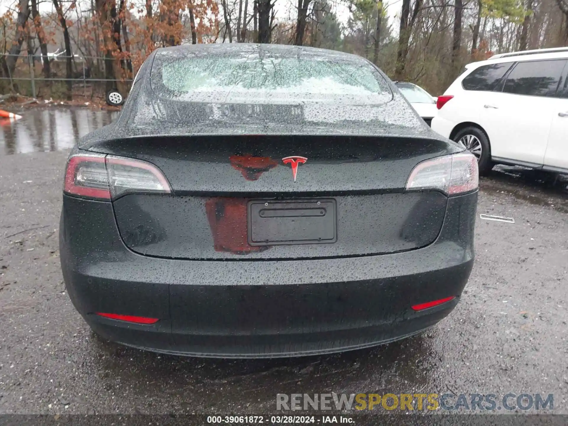 17 Photograph of a damaged car 5YJ3E1EA1KF302276 TESLA MODEL 3 2019