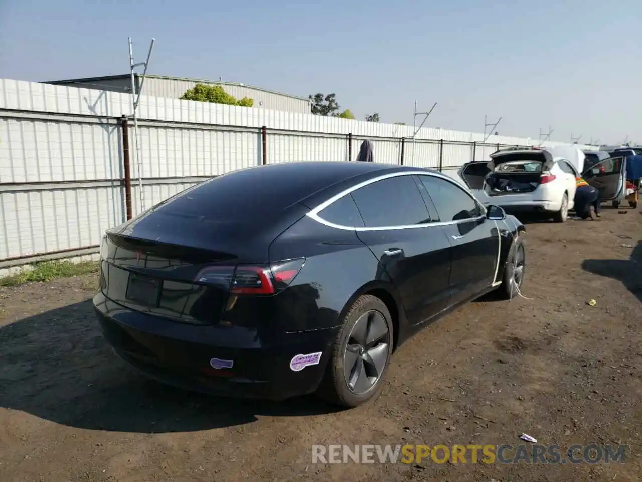 4 Фотография поврежденного автомобиля 5YJ3E1EA1KF304397 TESLA MODEL 3 2019