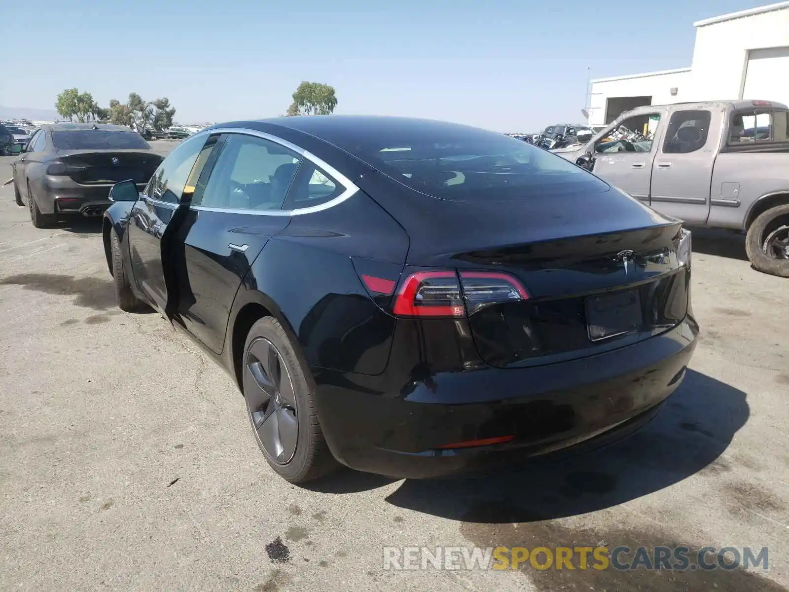 3 Photograph of a damaged car 5YJ3E1EA1KF304805 TESLA MODEL 3 2019