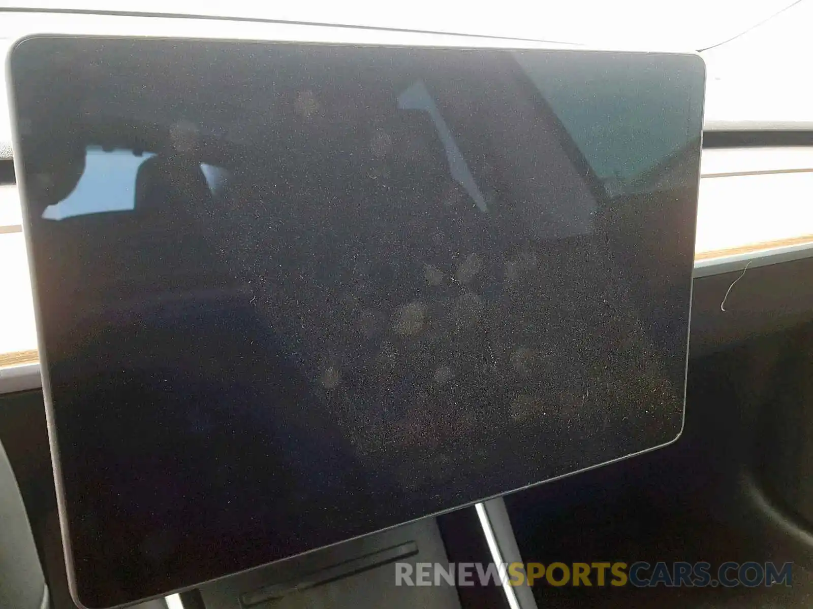 8 Photograph of a damaged car 5YJ3E1EA1KF305758 TESLA MODEL 3 2019