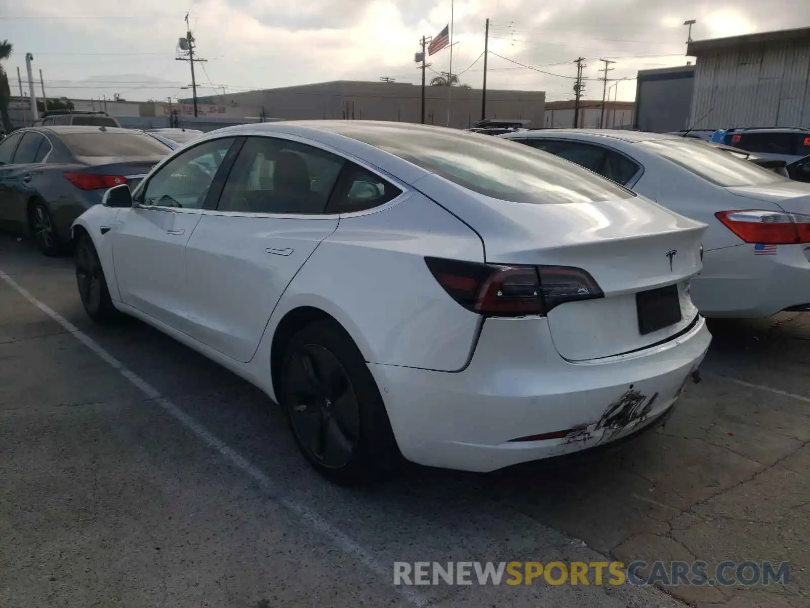 3 Photograph of a damaged car 5YJ3E1EA1KF307137 TESLA MODEL 3 2019