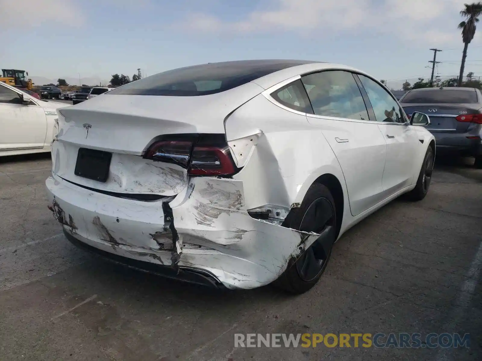 4 Photograph of a damaged car 5YJ3E1EA1KF307137 TESLA MODEL 3 2019