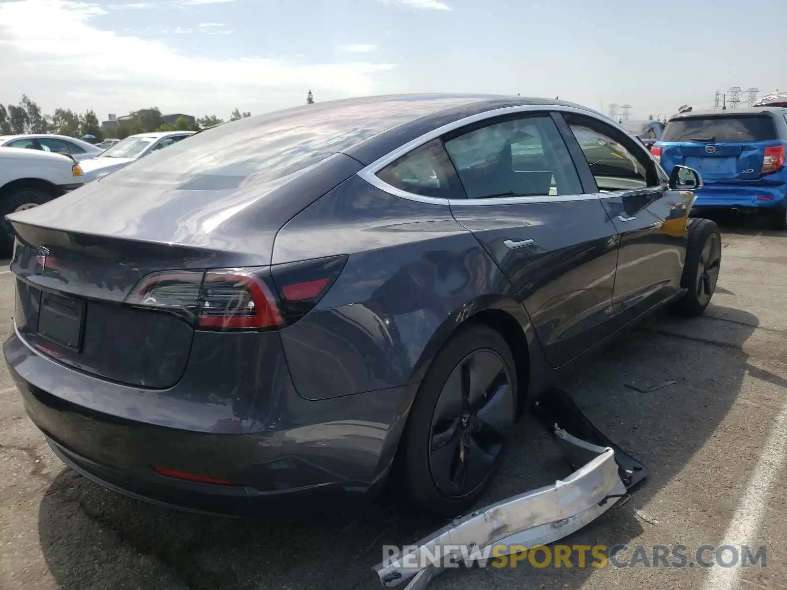 4 Фотография поврежденного автомобиля 5YJ3E1EA1KF307249 TESLA MODEL 3 2019