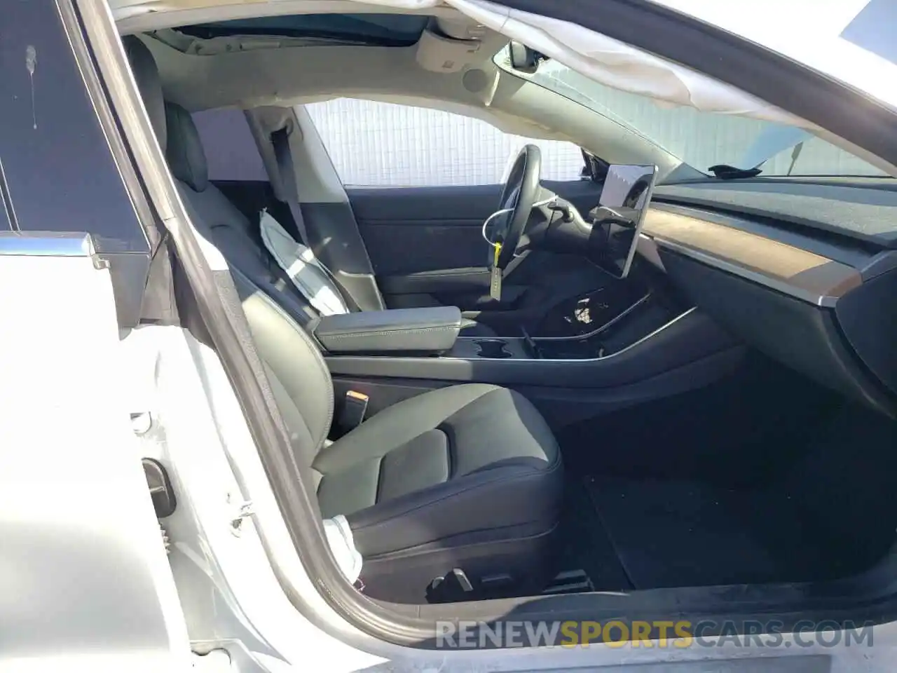 5 Photograph of a damaged car 5YJ3E1EA1KF311706 TESLA MODEL 3 2019