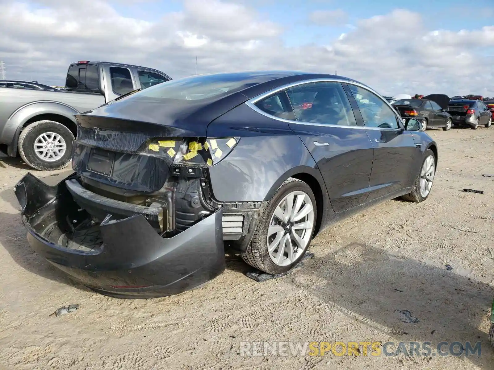 4 Фотография поврежденного автомобиля 5YJ3E1EA1KF314332 TESLA MODEL 3 2019
