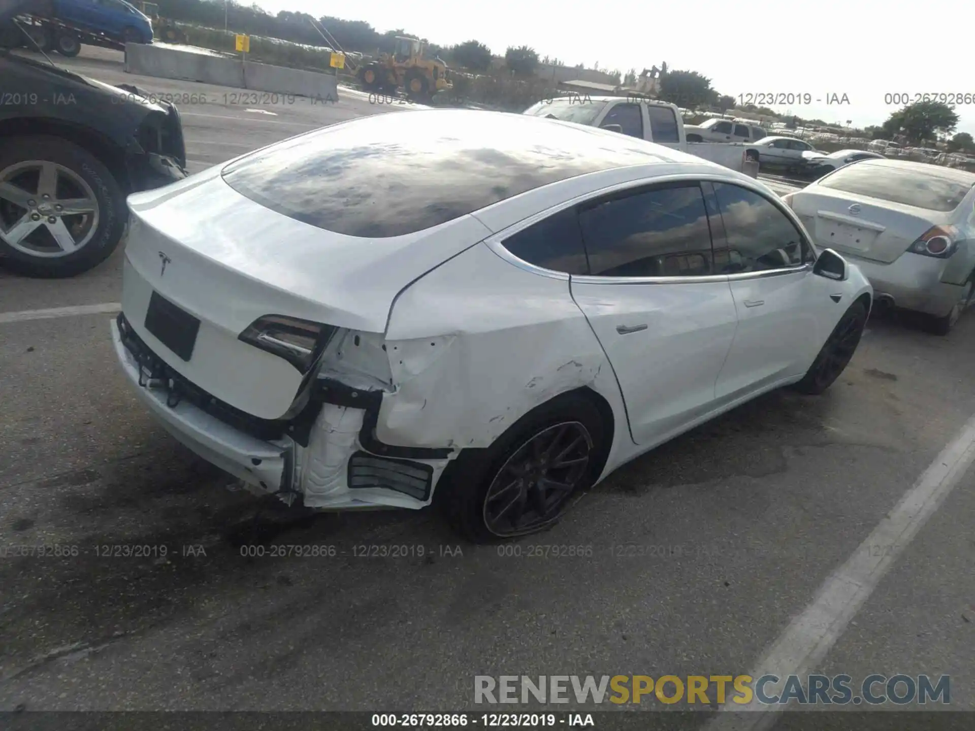 4 Photograph of a damaged car 5YJ3E1EA1KF314928 TESLA MODEL 3 2019