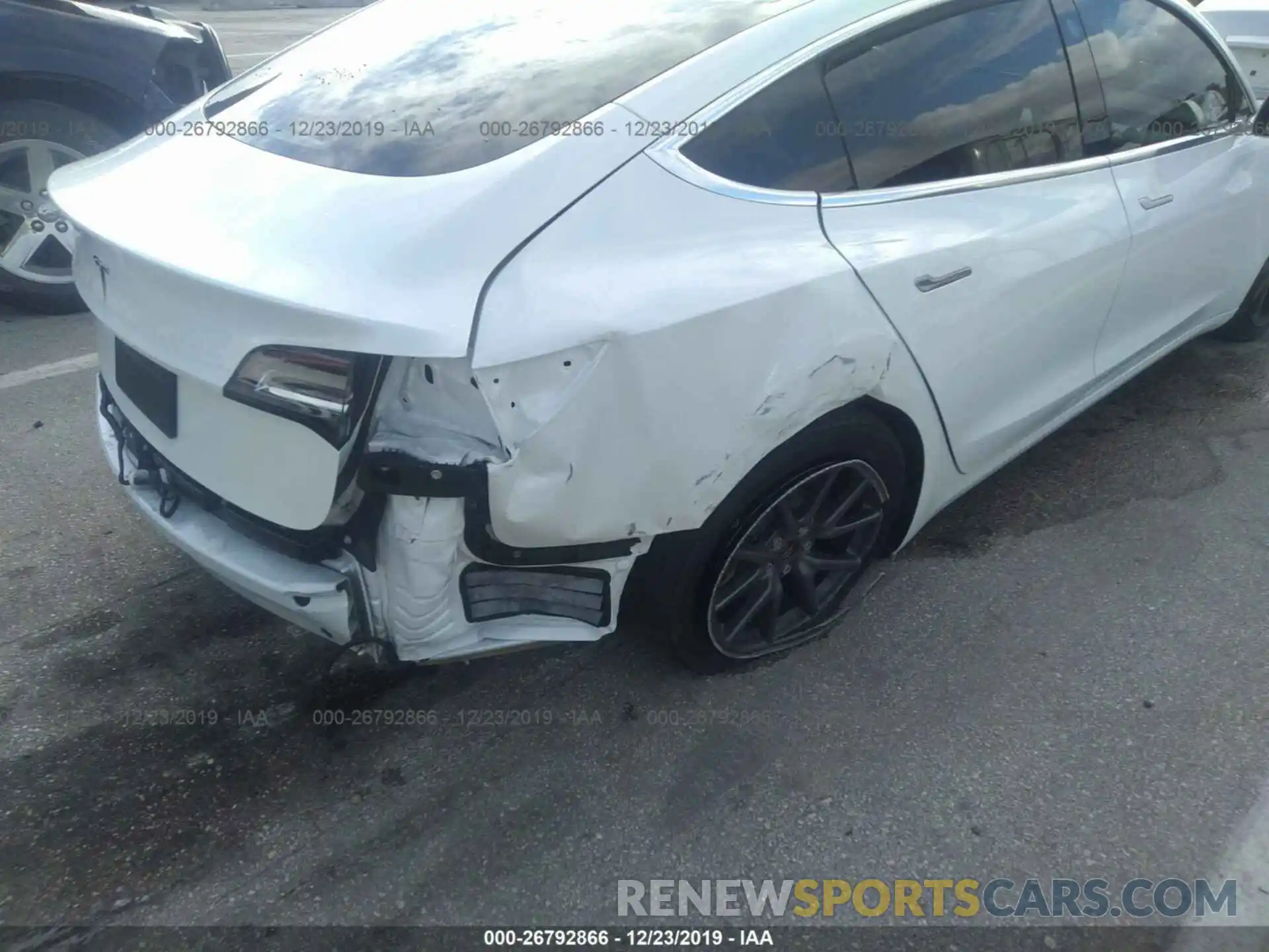 6 Photograph of a damaged car 5YJ3E1EA1KF314928 TESLA MODEL 3 2019