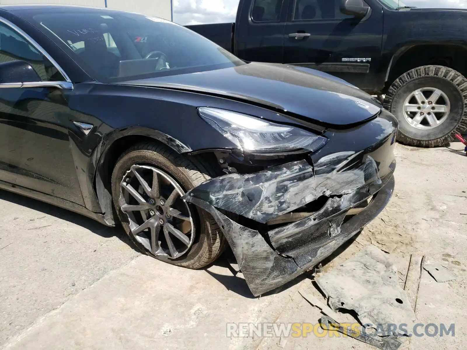 9 Photograph of a damaged car 5YJ3E1EA1KF317053 TESLA MODEL 3 2019