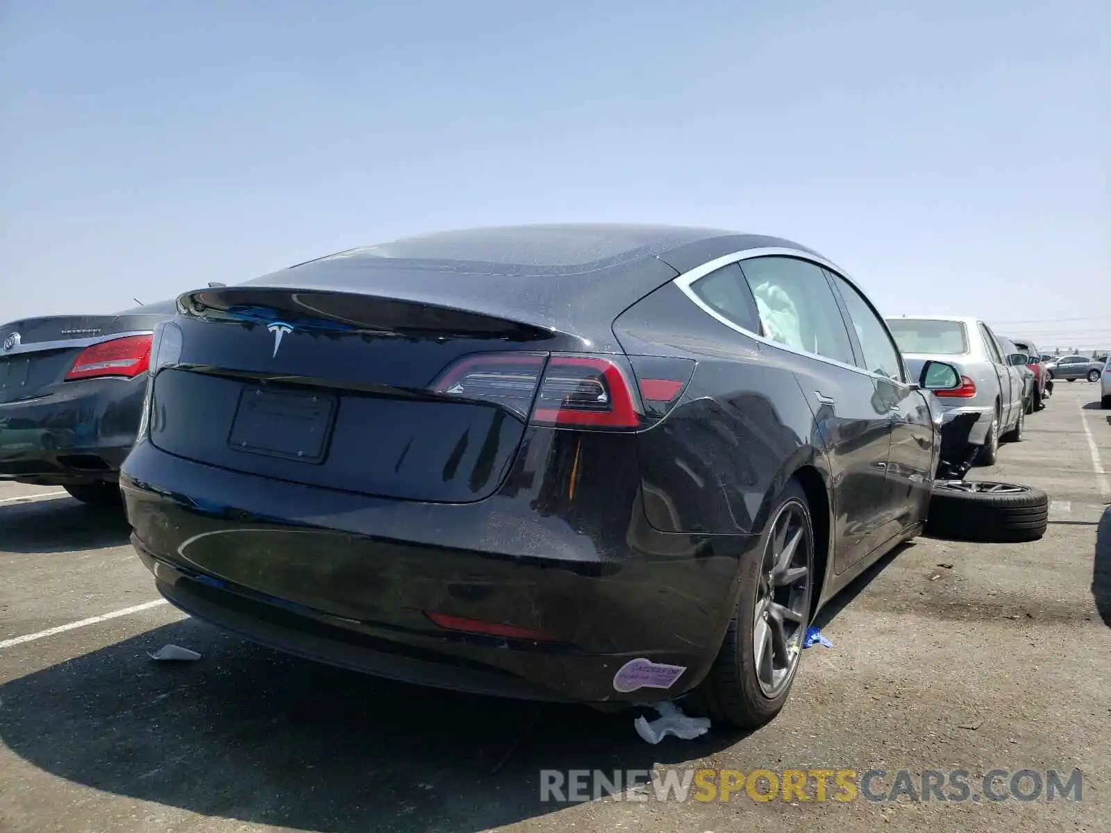 4 Фотография поврежденного автомобиля 5YJ3E1EA1KF332197 TESLA MODEL 3 2019