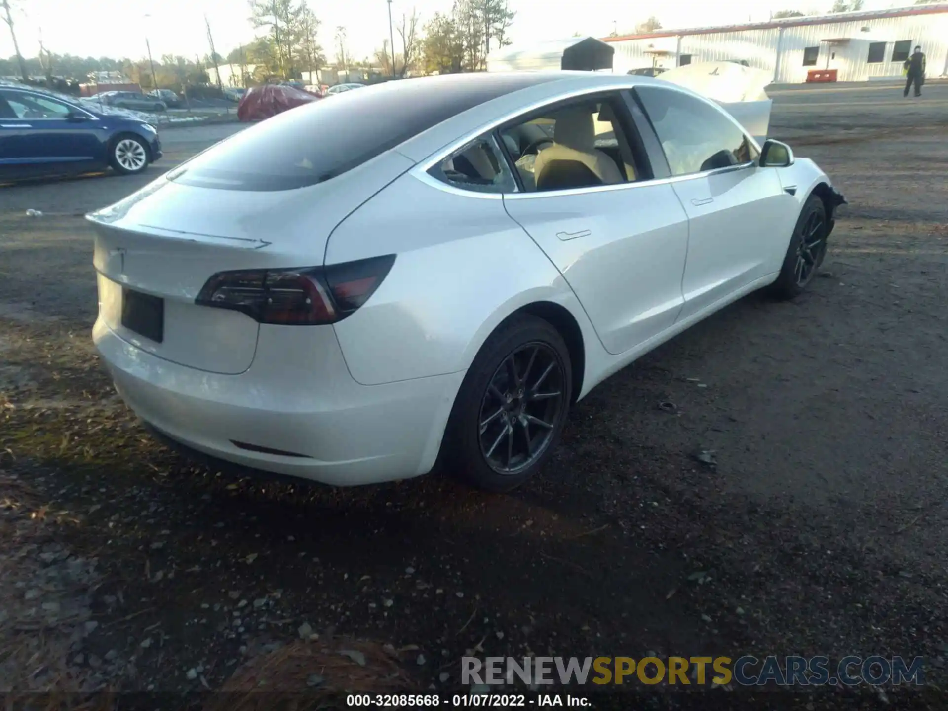 4 Photograph of a damaged car 5YJ3E1EA1KF332507 TESLA MODEL 3 2019