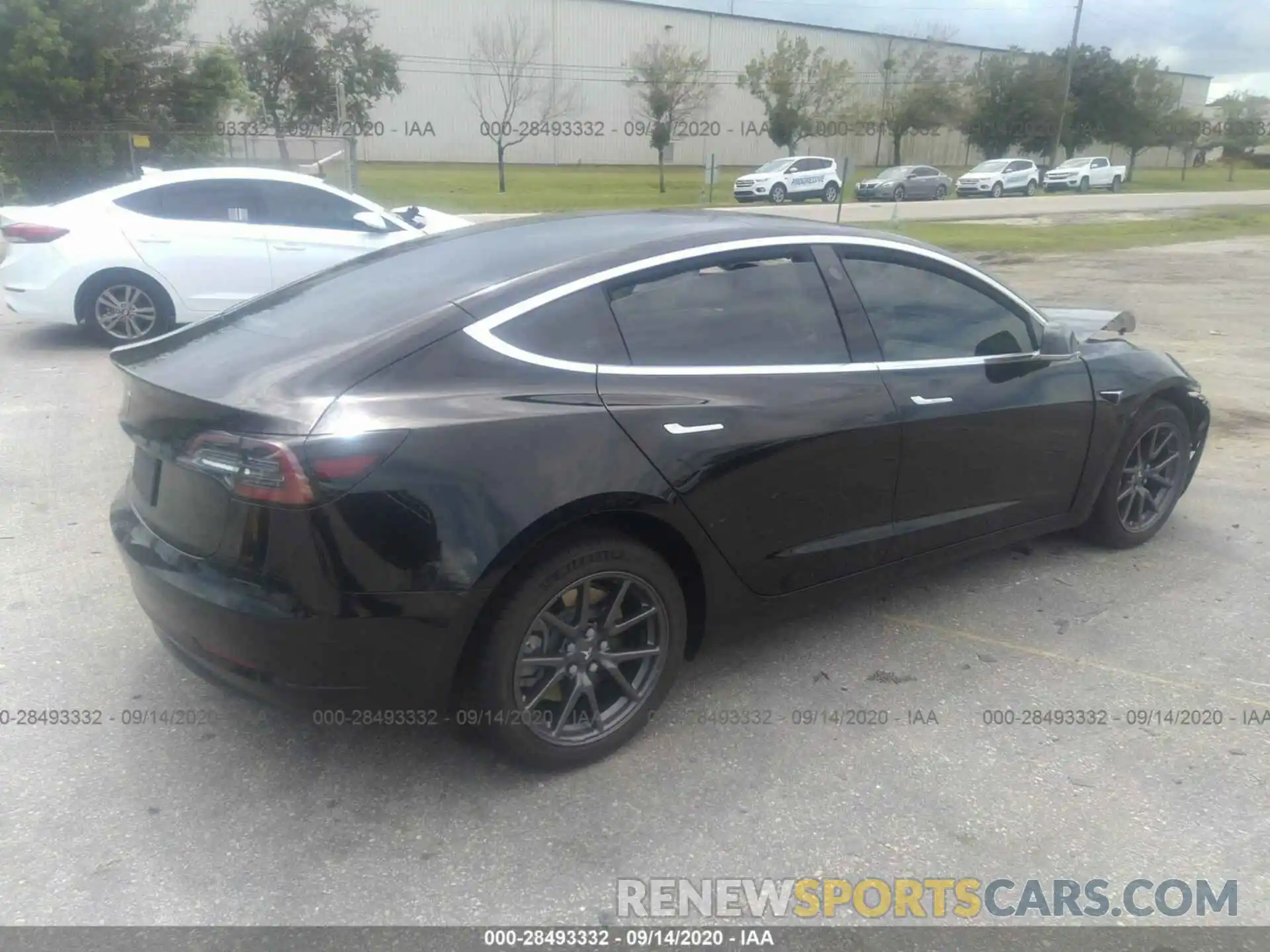 4 Photograph of a damaged car 5YJ3E1EA1KF395848 TESLA MODEL 3 2019