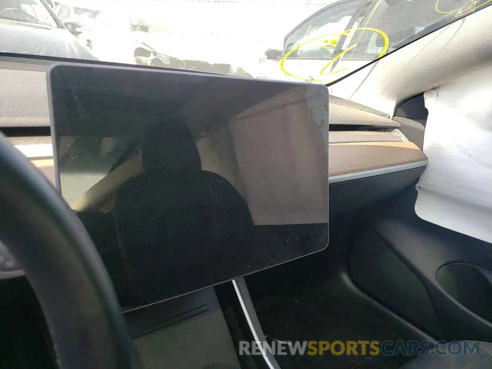 8 Photograph of a damaged car 5YJ3E1EA1KF400885 TESLA MODEL 3 2019