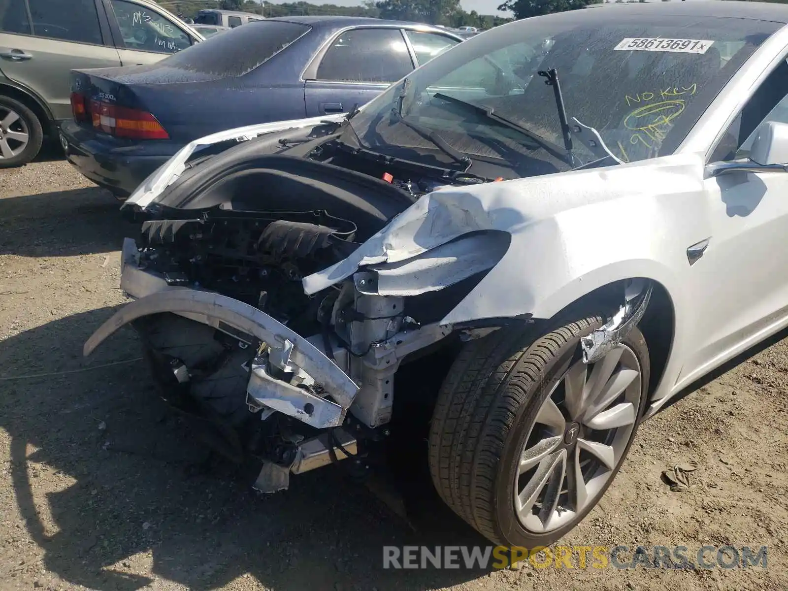 10 Photograph of a damaged car 5YJ3E1EA1KF402460 TESLA MODEL 3 2019