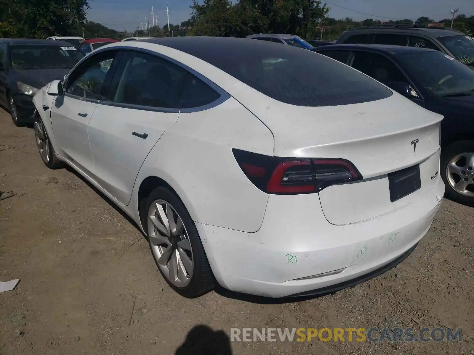 3 Photograph of a damaged car 5YJ3E1EA1KF402460 TESLA MODEL 3 2019