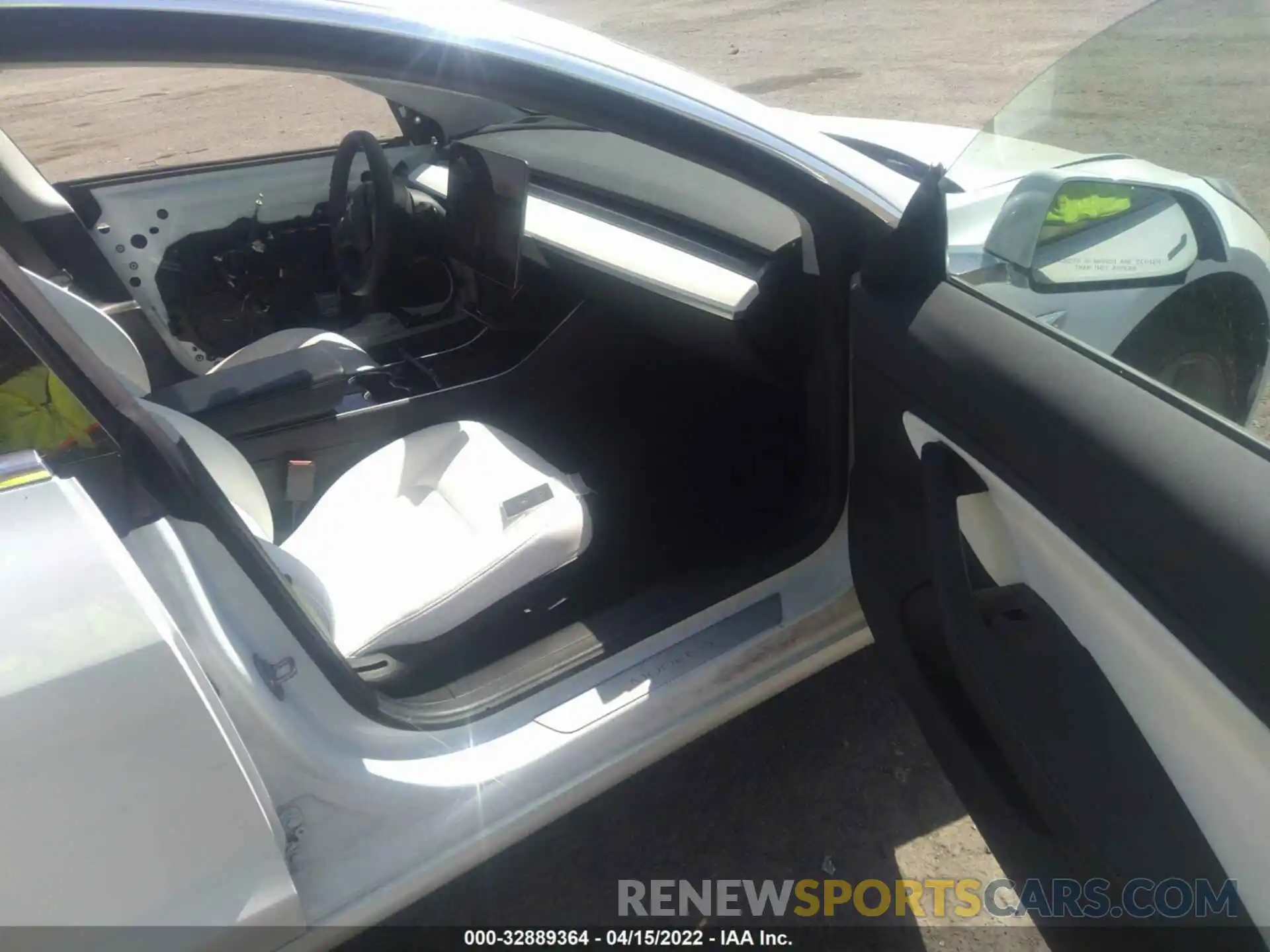 5 Photograph of a damaged car 5YJ3E1EA1KF417735 TESLA MODEL 3 2019