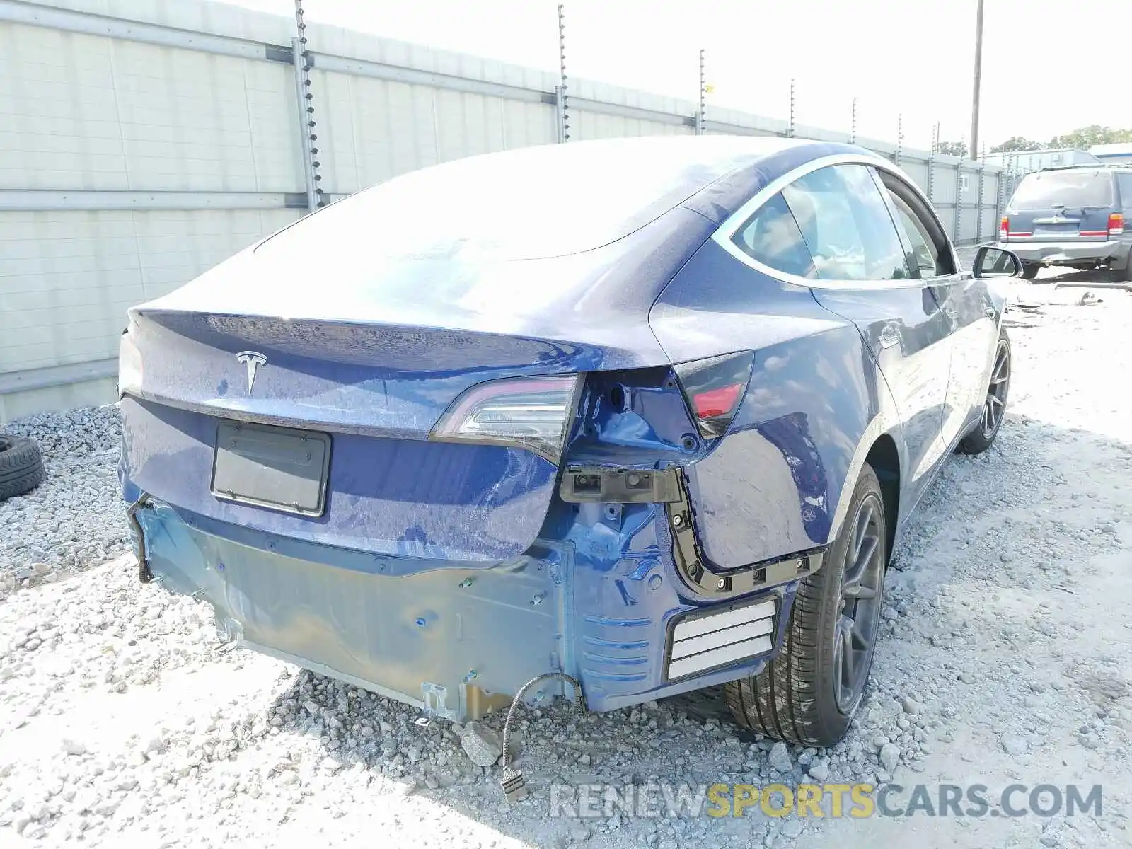 4 Photograph of a damaged car 5YJ3E1EA1KF419095 TESLA MODEL 3 2019