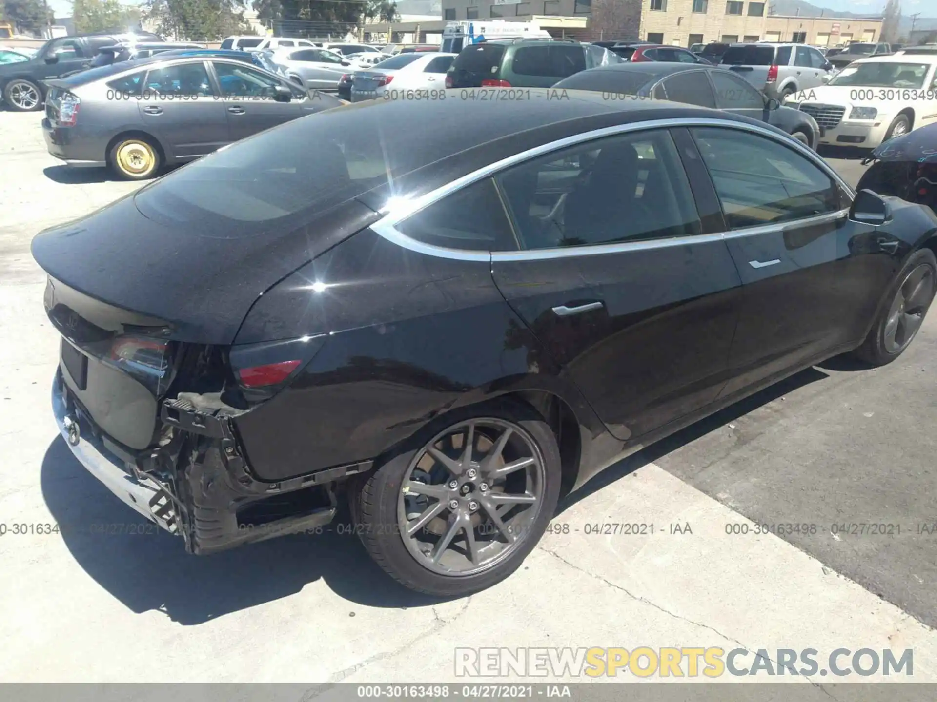 4 Photograph of a damaged car 5YJ3E1EA1KF426807 TESLA MODEL 3 2019