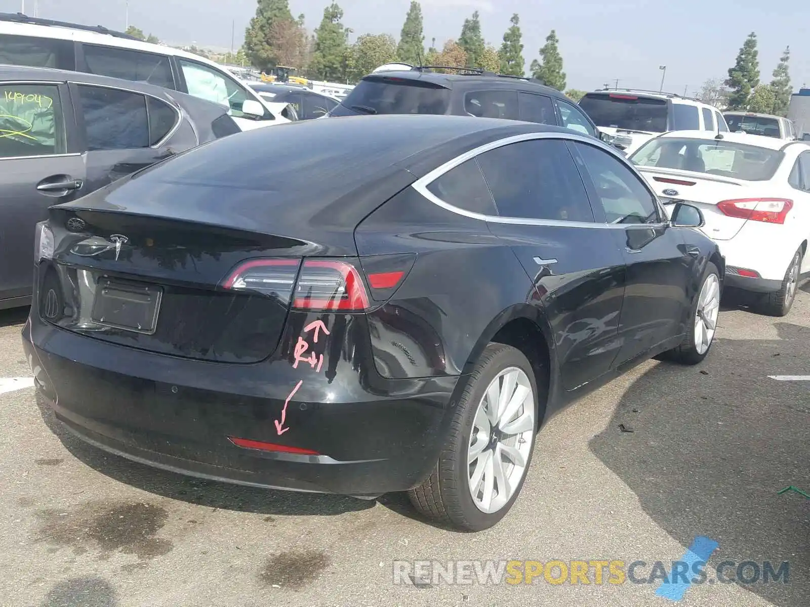 4 Фотография поврежденного автомобиля 5YJ3E1EA1KF434583 TESLA MODEL 3 2019