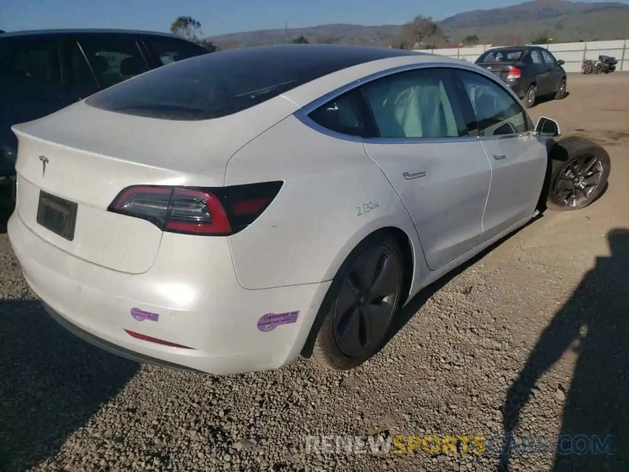 4 Photograph of a damaged car 5YJ3E1EA1KF464733 TESLA MODEL 3 2019