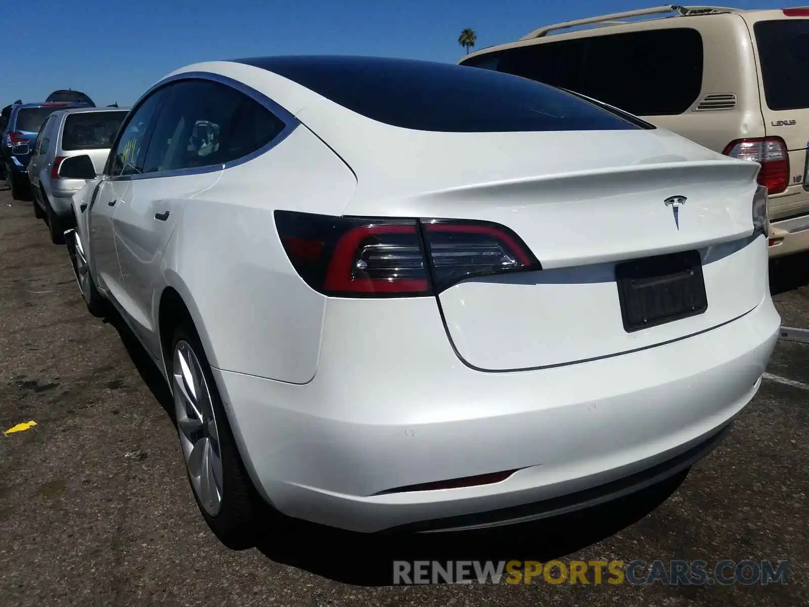 3 Photograph of a damaged car 5YJ3E1EA1KF476459 TESLA MODEL 3 2019