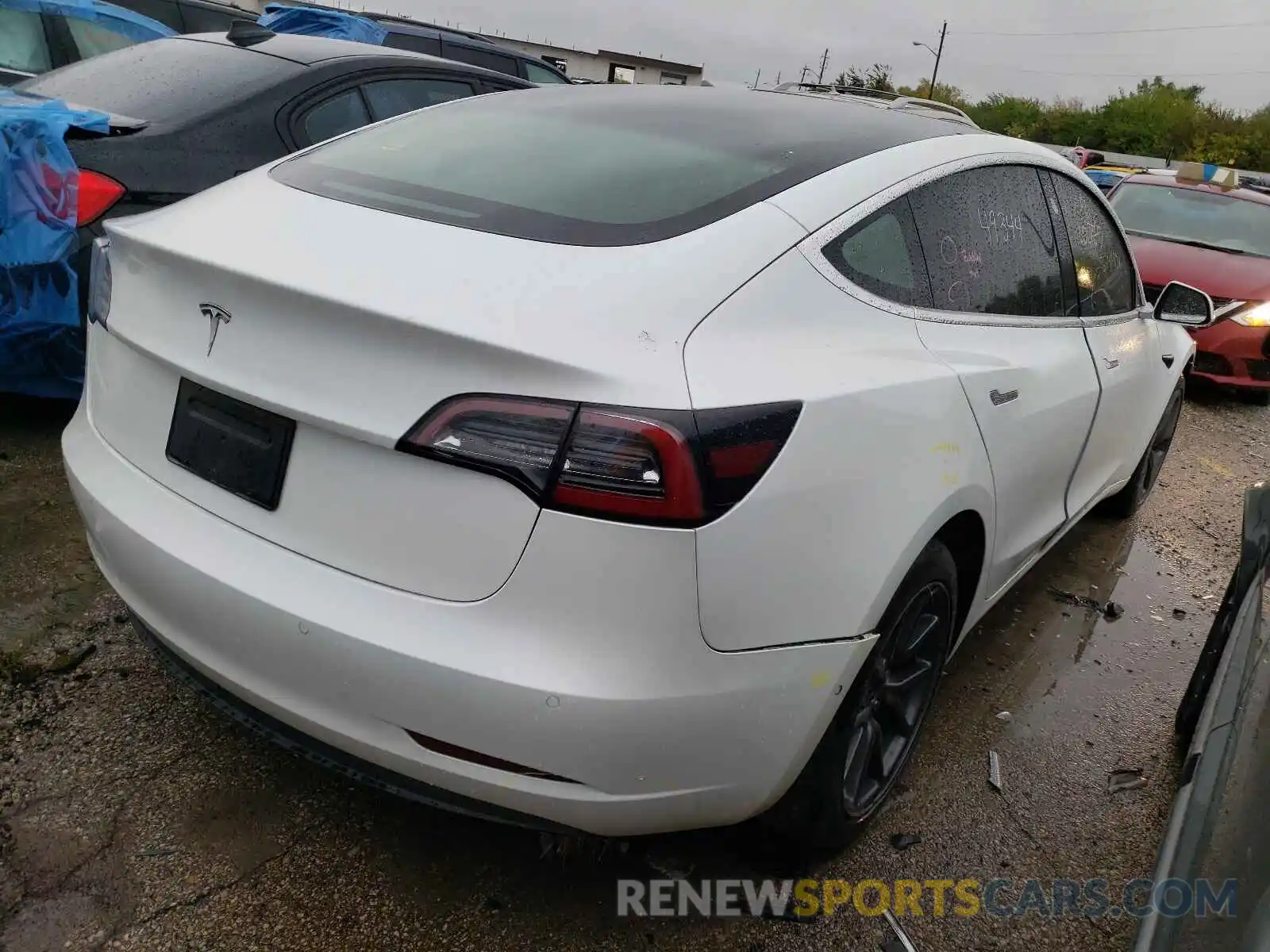 4 Photograph of a damaged car 5YJ3E1EA2KF190622 TESLA MODEL 3 2019