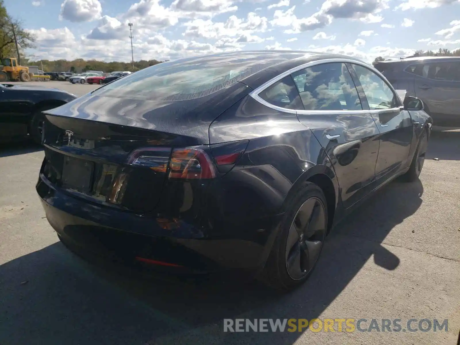 4 Photograph of a damaged car 5YJ3E1EA2KF192922 TESLA MODEL 3 2019