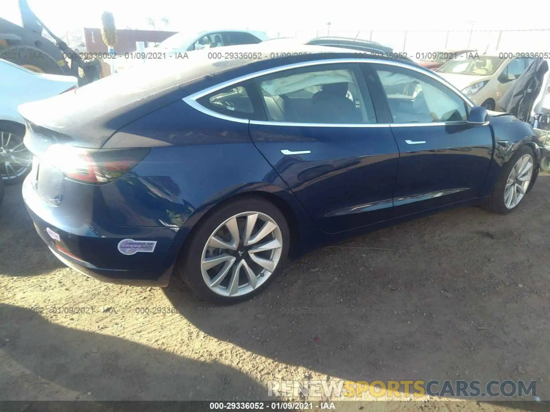 4 Фотография поврежденного автомобиля 5YJ3E1EA2KF301220 TESLA MODEL 3 2019