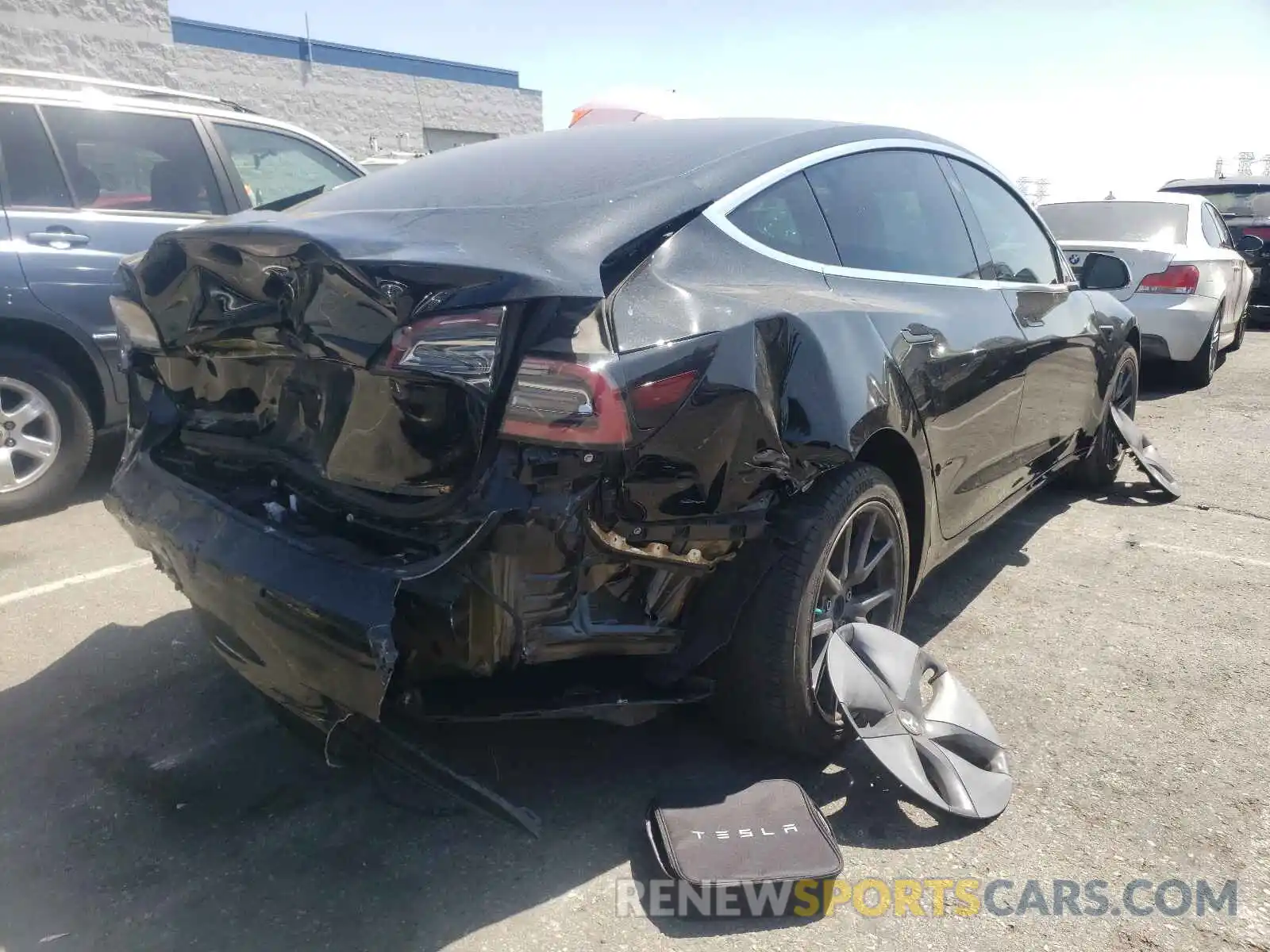 4 Photograph of a damaged car 5YJ3E1EA2KF305400 TESLA MODEL 3 2019