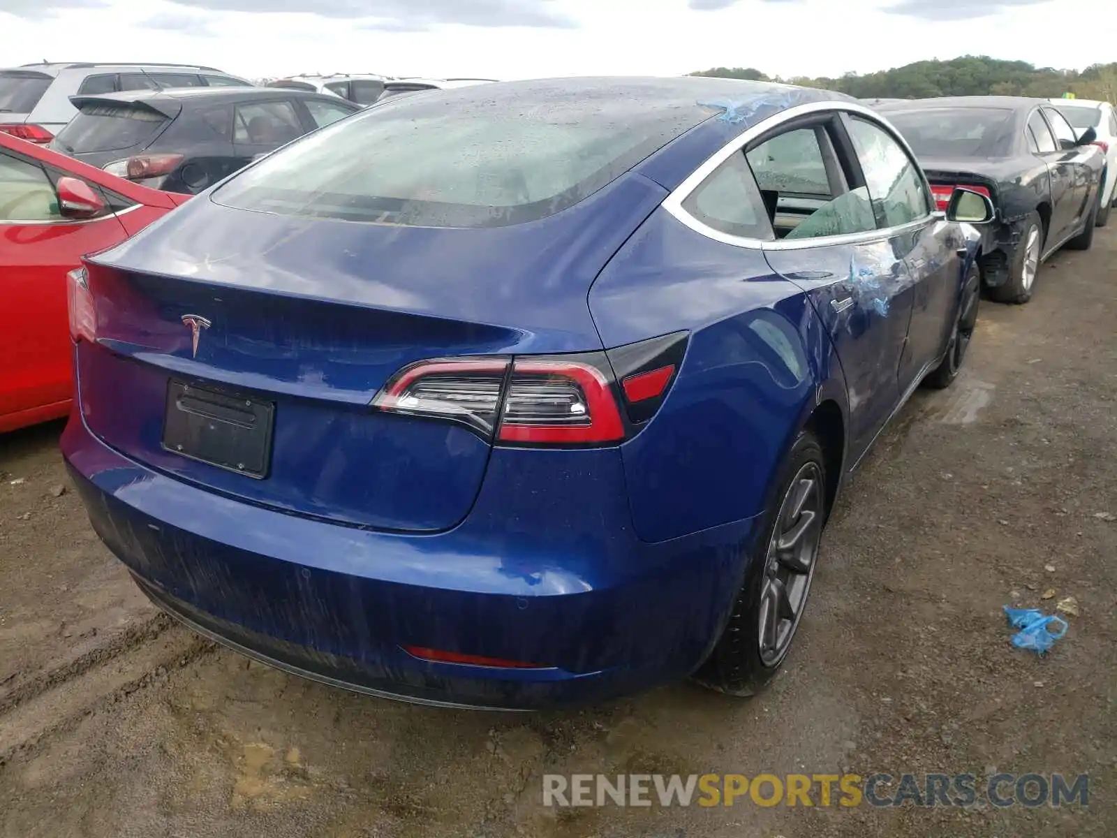 4 Фотография поврежденного автомобиля 5YJ3E1EA2KF306658 TESLA MODEL 3 2019