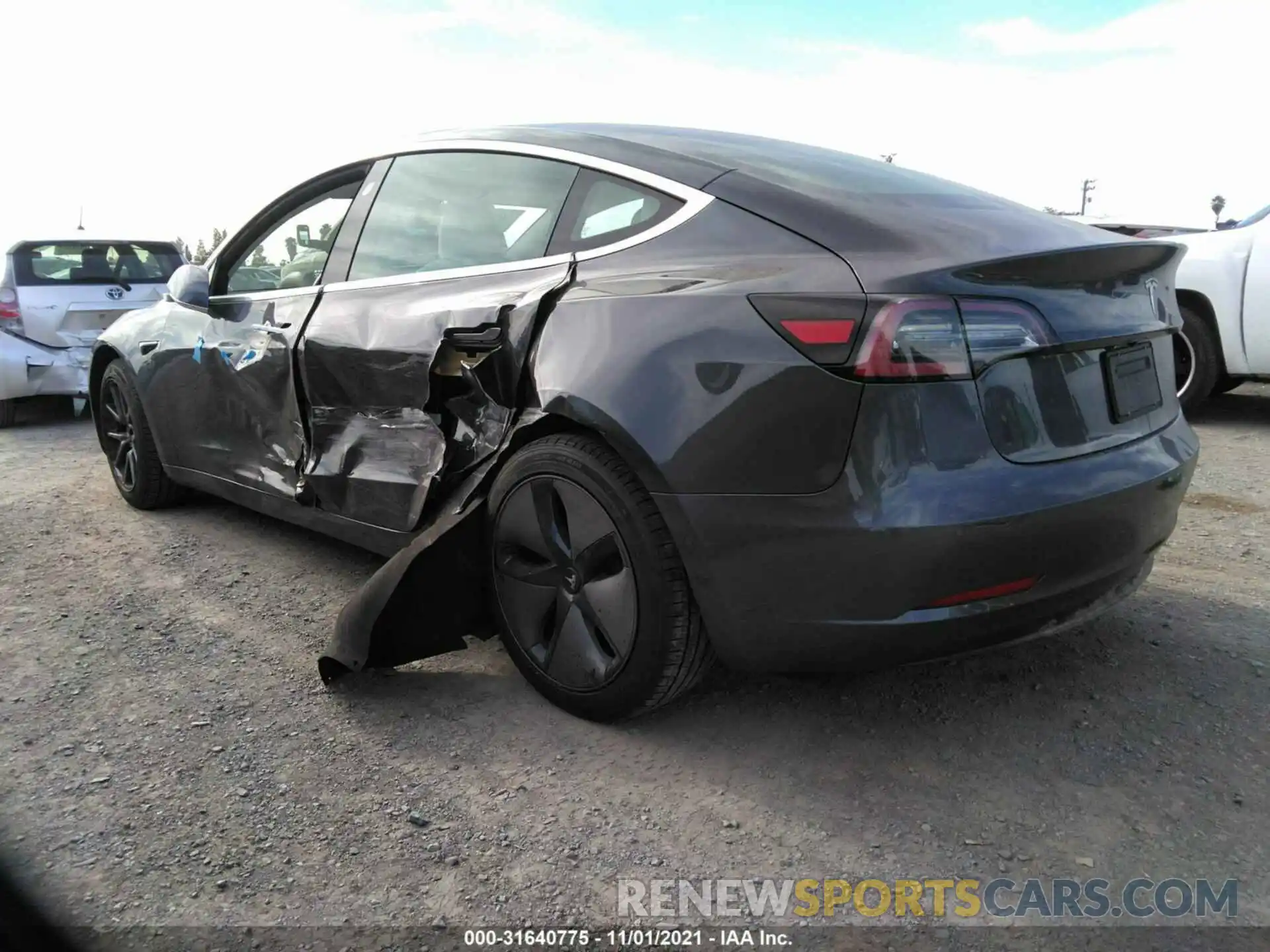 3 Photograph of a damaged car 5YJ3E1EA2KF312458 TESLA MODEL 3 2019