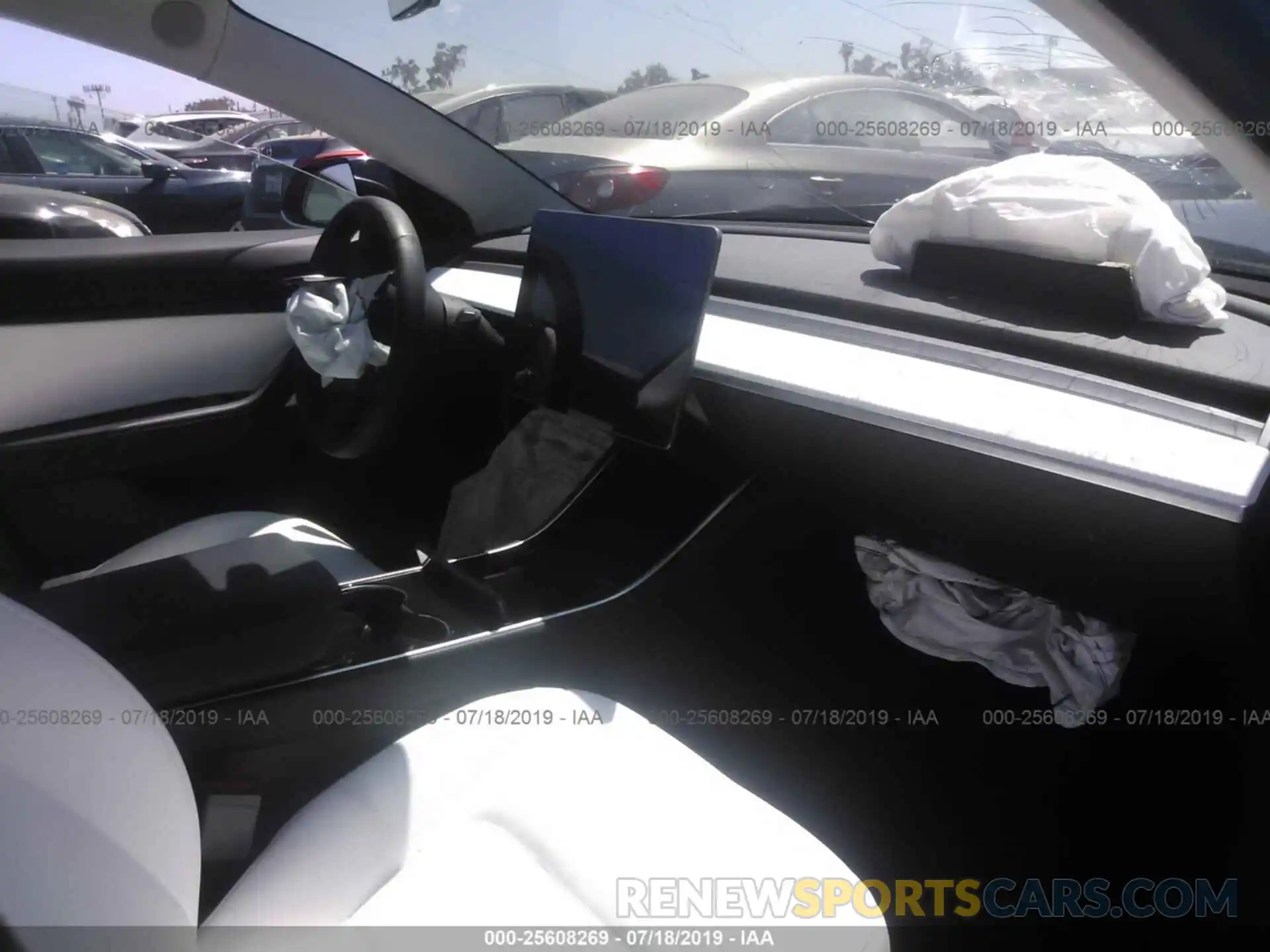 5 Photograph of a damaged car 5YJ3E1EA2KF312587 TESLA MODEL 3 2019