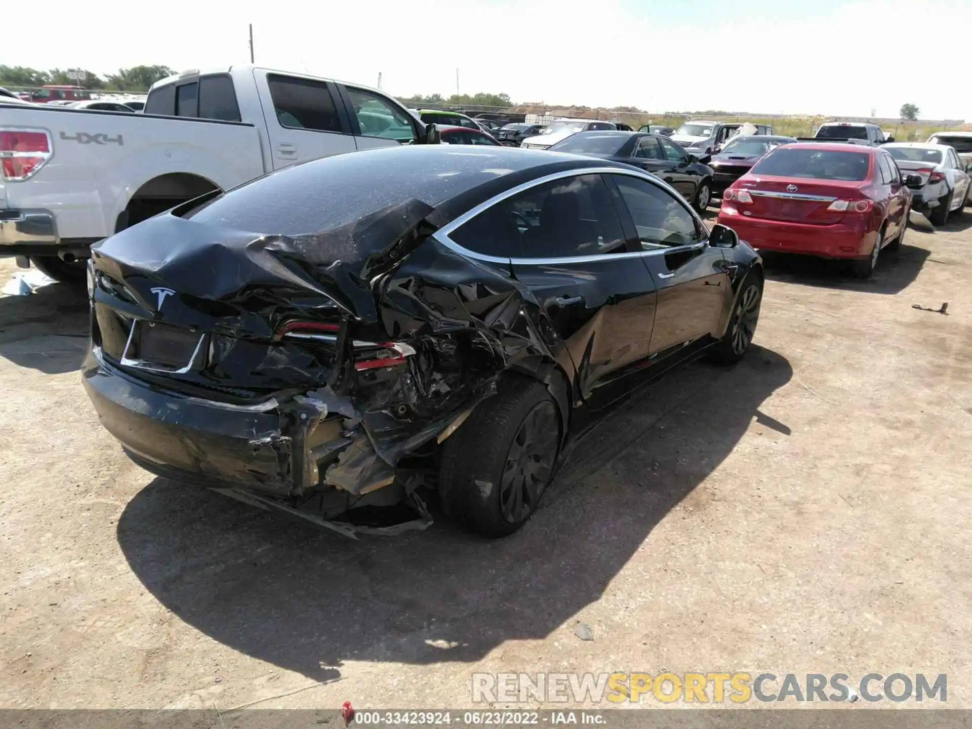 4 Photograph of a damaged car 5YJ3E1EA2KF313299 TESLA MODEL 3 2019