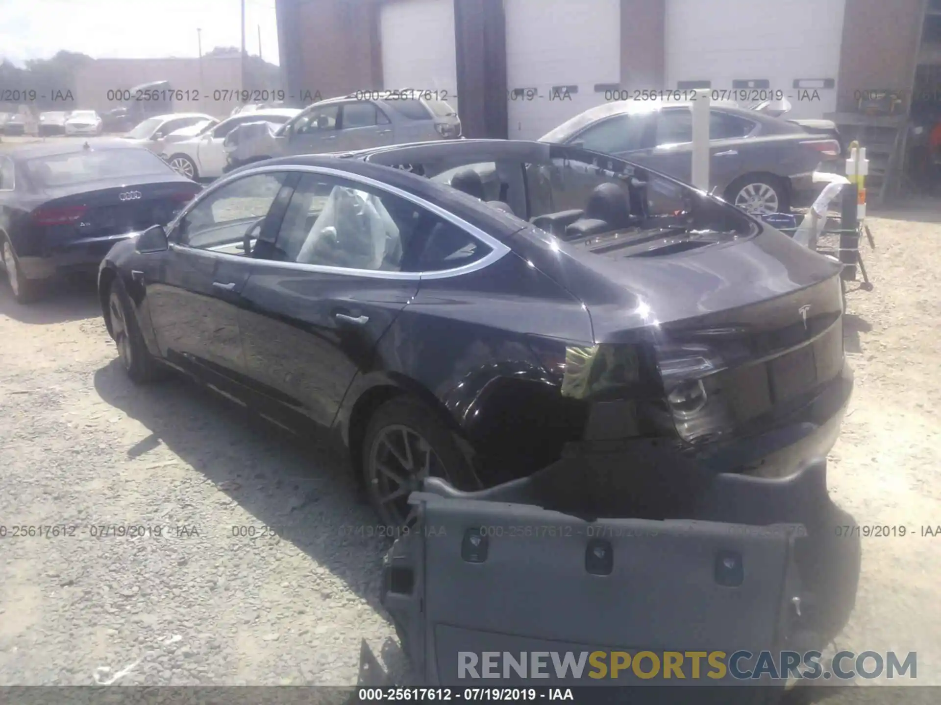 3 Photograph of a damaged car 5YJ3E1EA2KF313478 TESLA MODEL 3 2019