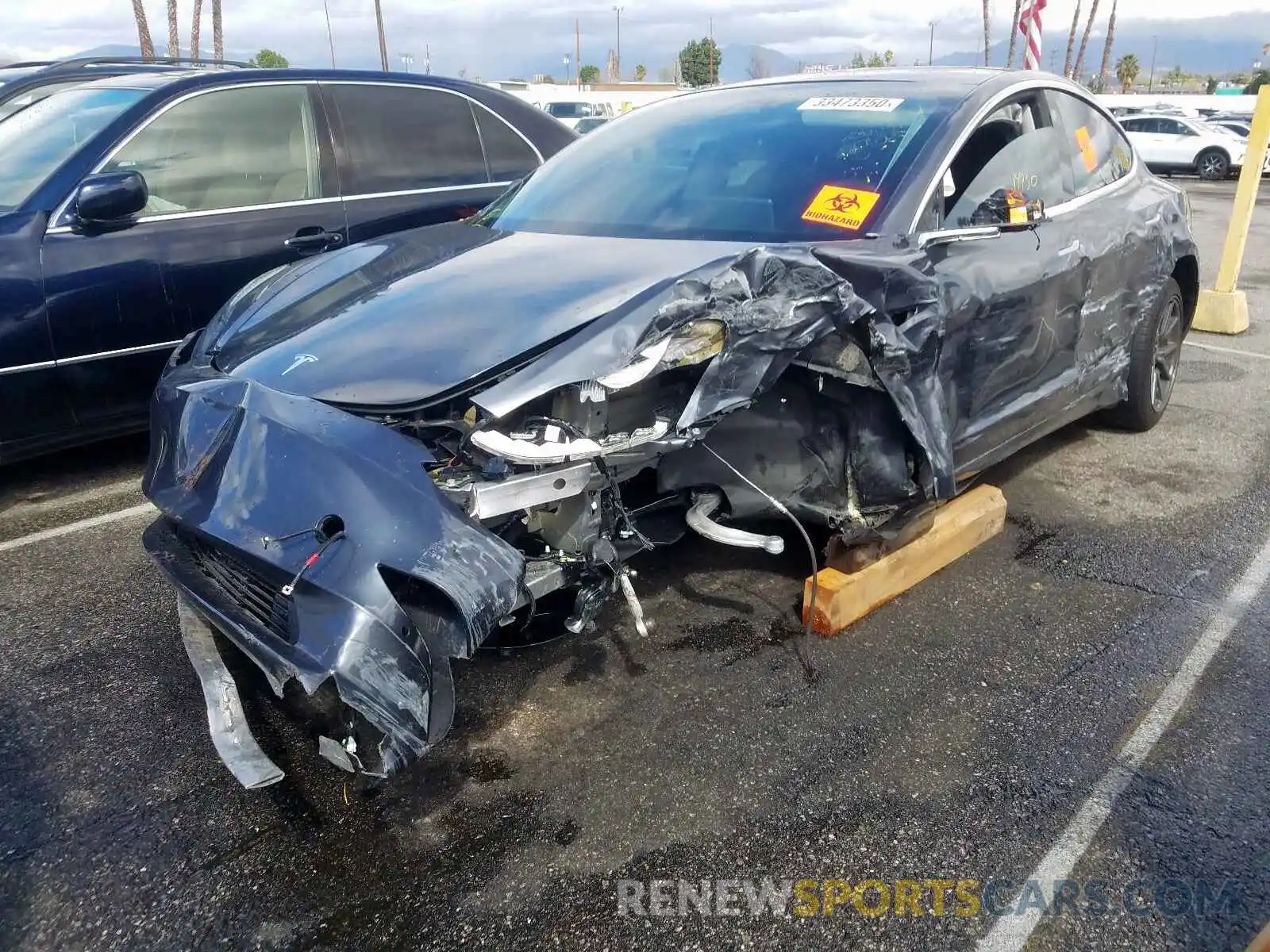 2 Photograph of a damaged car 5YJ3E1EA2KF313660 TESLA MODEL 3 2019