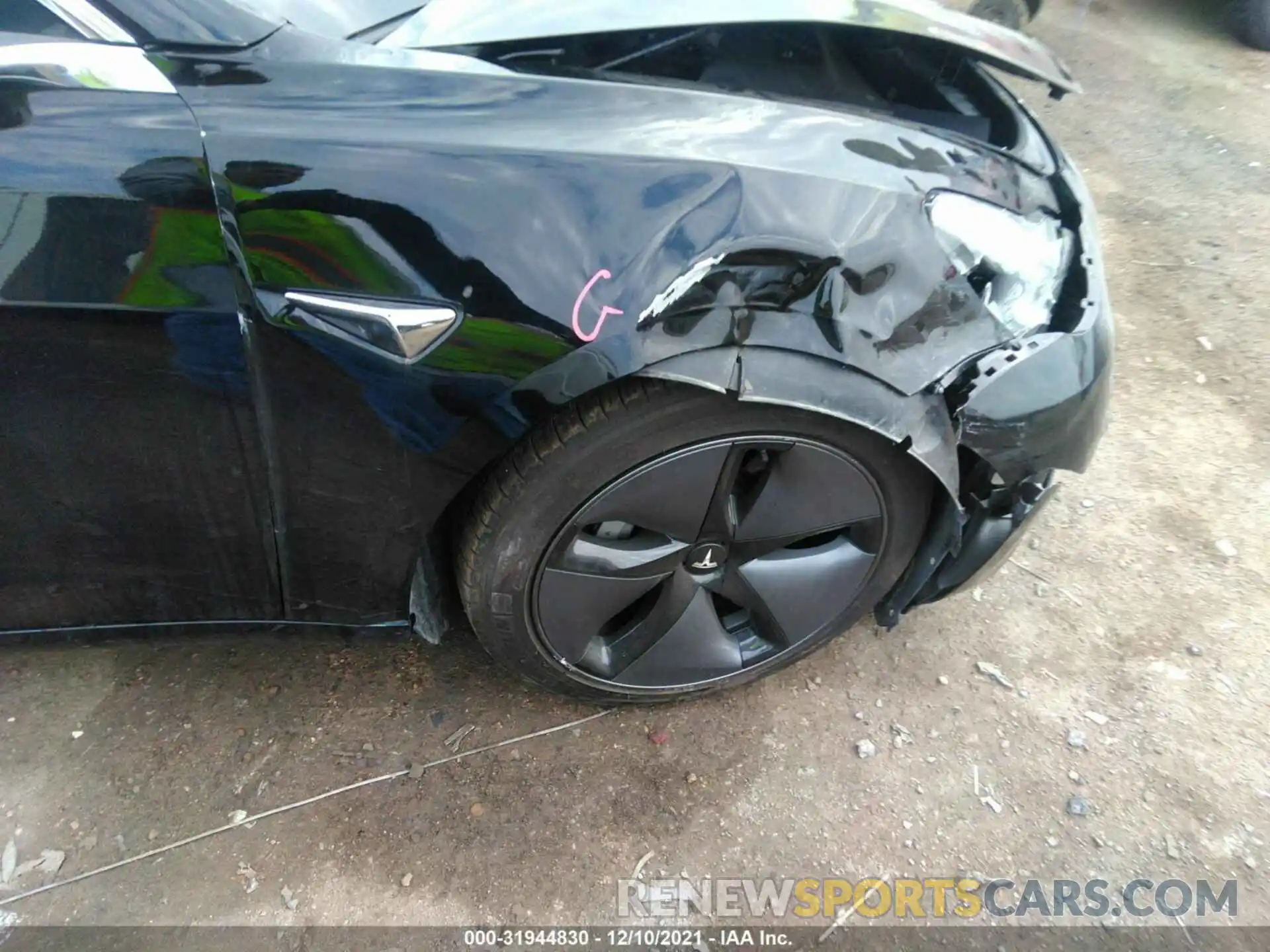 13 Photograph of a damaged car 5YJ3E1EA2KF325260 TESLA MODEL 3 2019