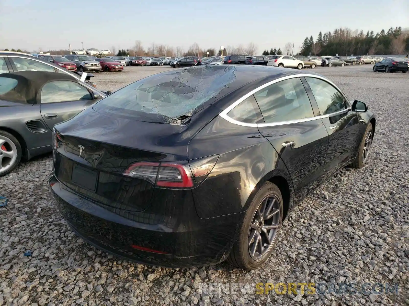 4 Photograph of a damaged car 5YJ3E1EA2KF328630 TESLA MODEL 3 2019