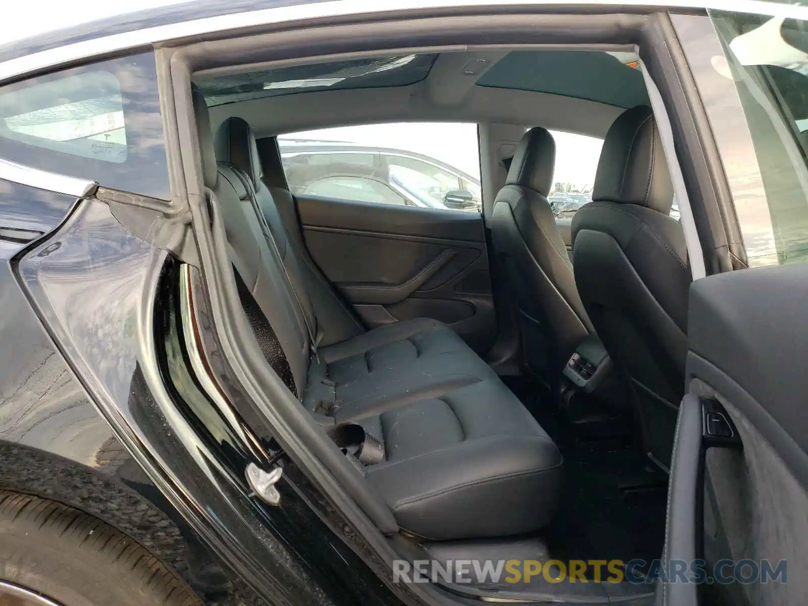 6 Photograph of a damaged car 5YJ3E1EA2KF328630 TESLA MODEL 3 2019