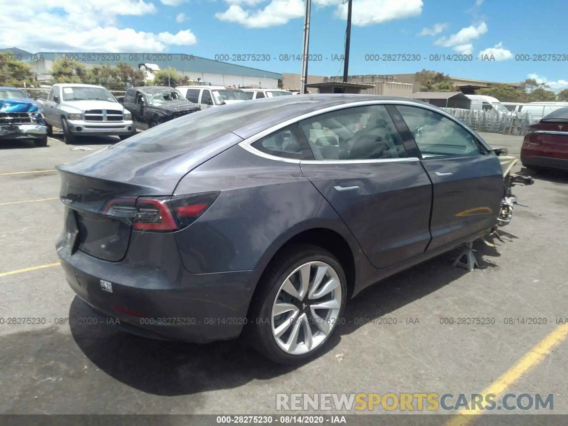 4 Photograph of a damaged car 5YJ3E1EA2KF332645 TESLA MODEL 3 2019